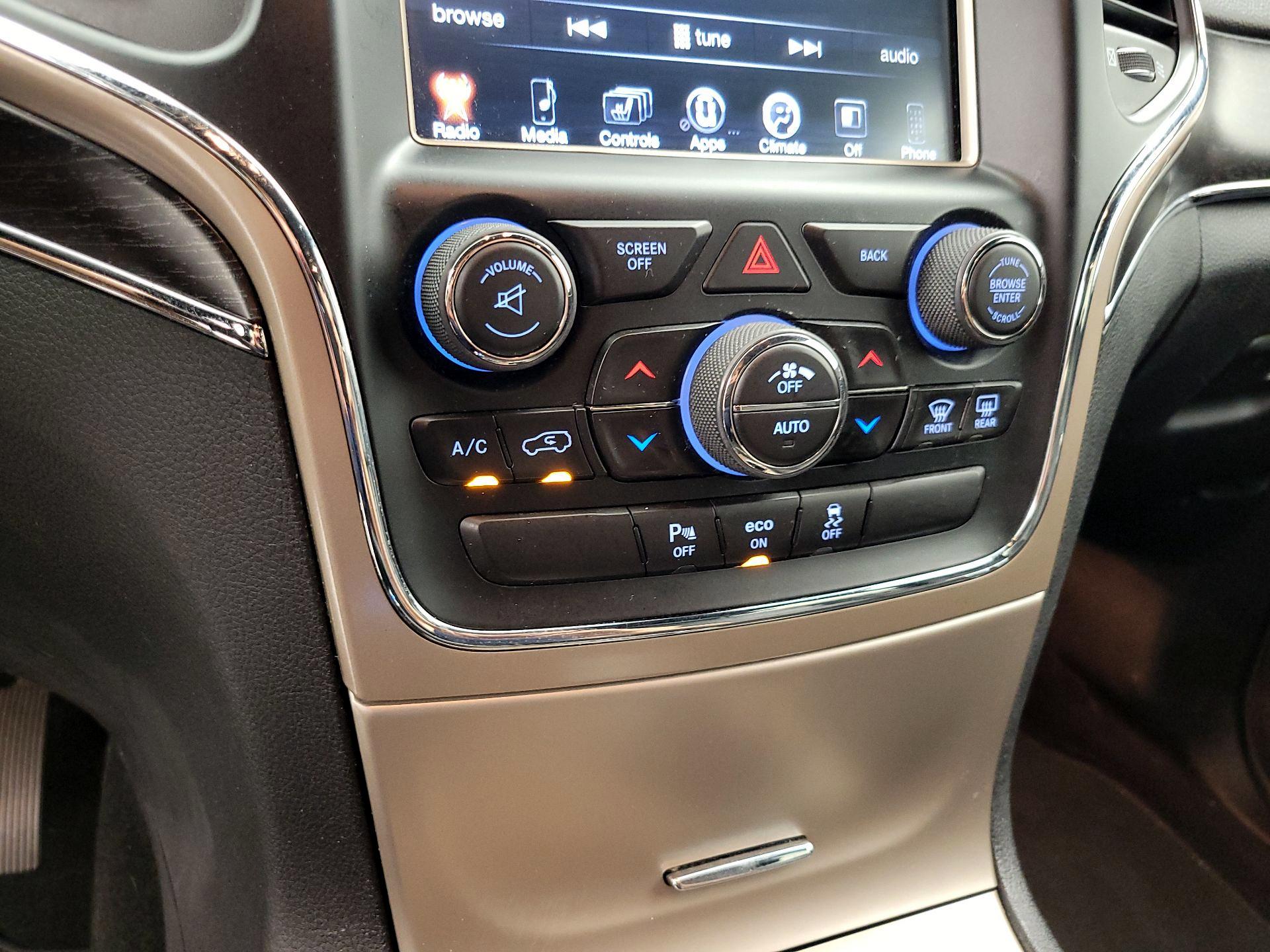 Thumbnail: 2014 Jeep Grand Cherokee - 16