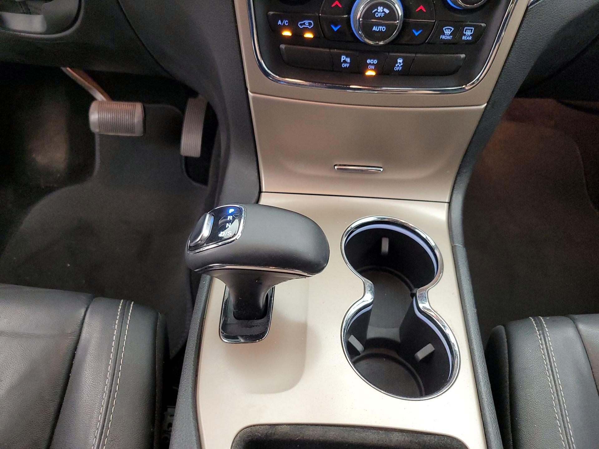 Thumbnail: 2014 Jeep Grand Cherokee - 17