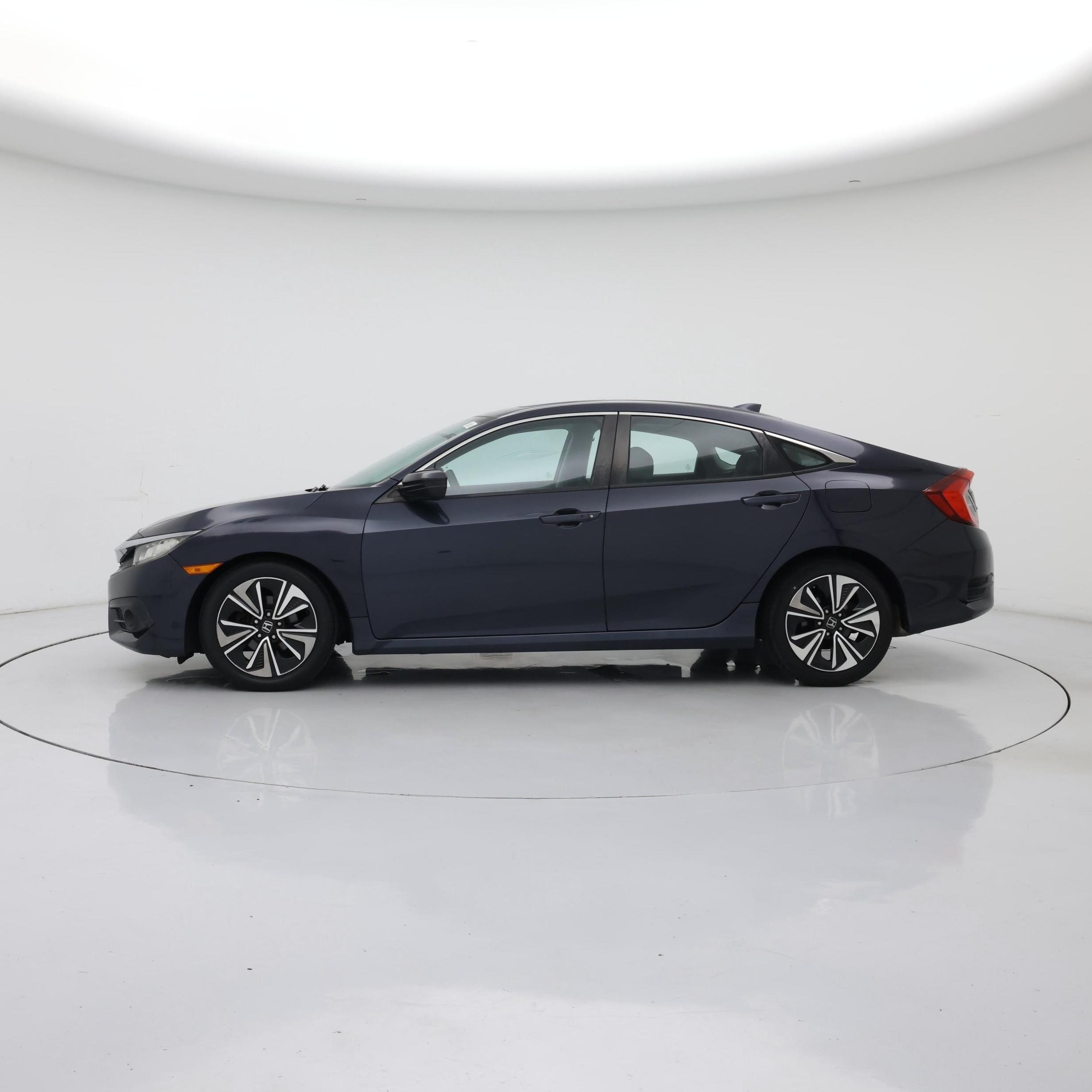 Thumbnail: 2016 Honda Civic - 3
