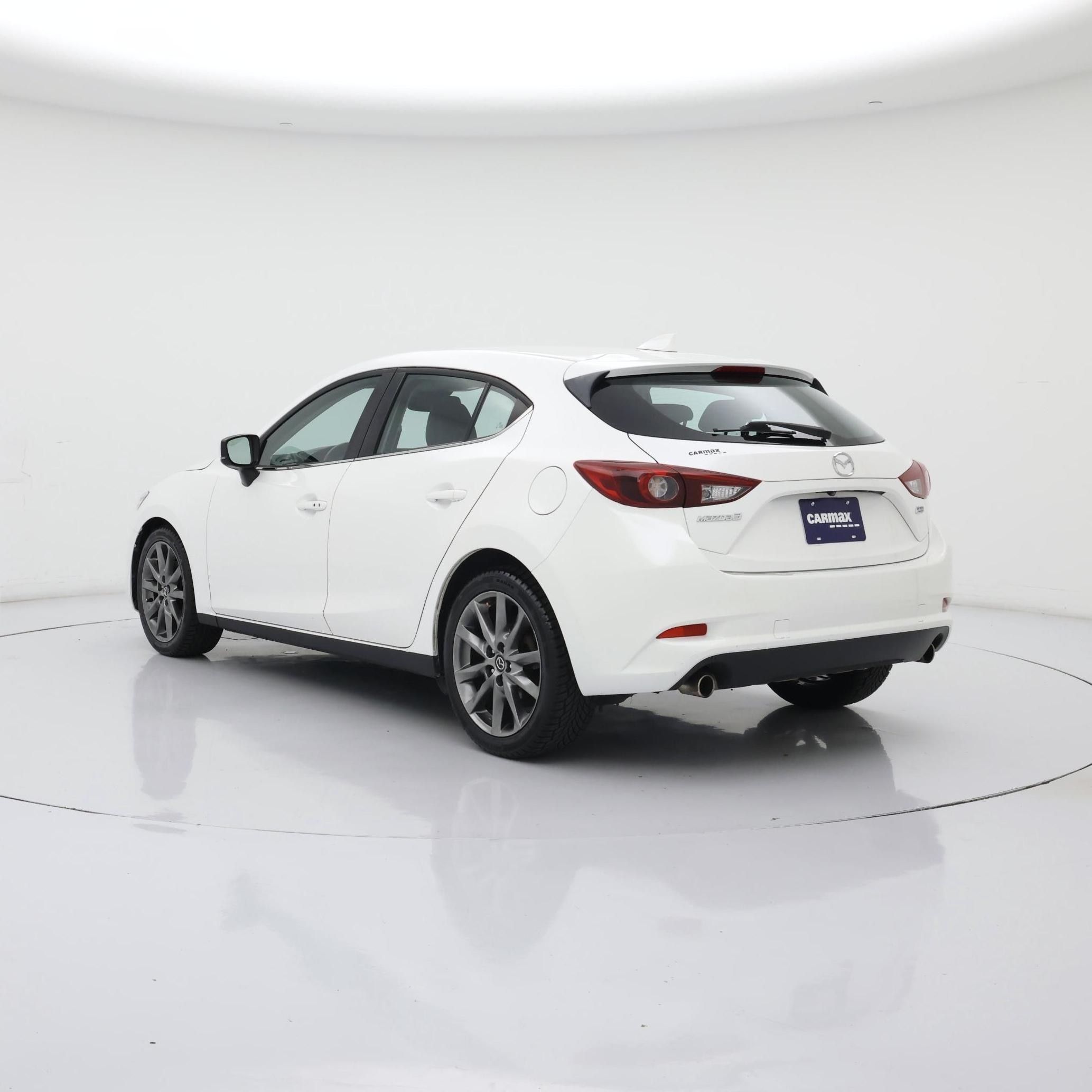 Thumbnail: 2018 Mazda Mazda3 - 2