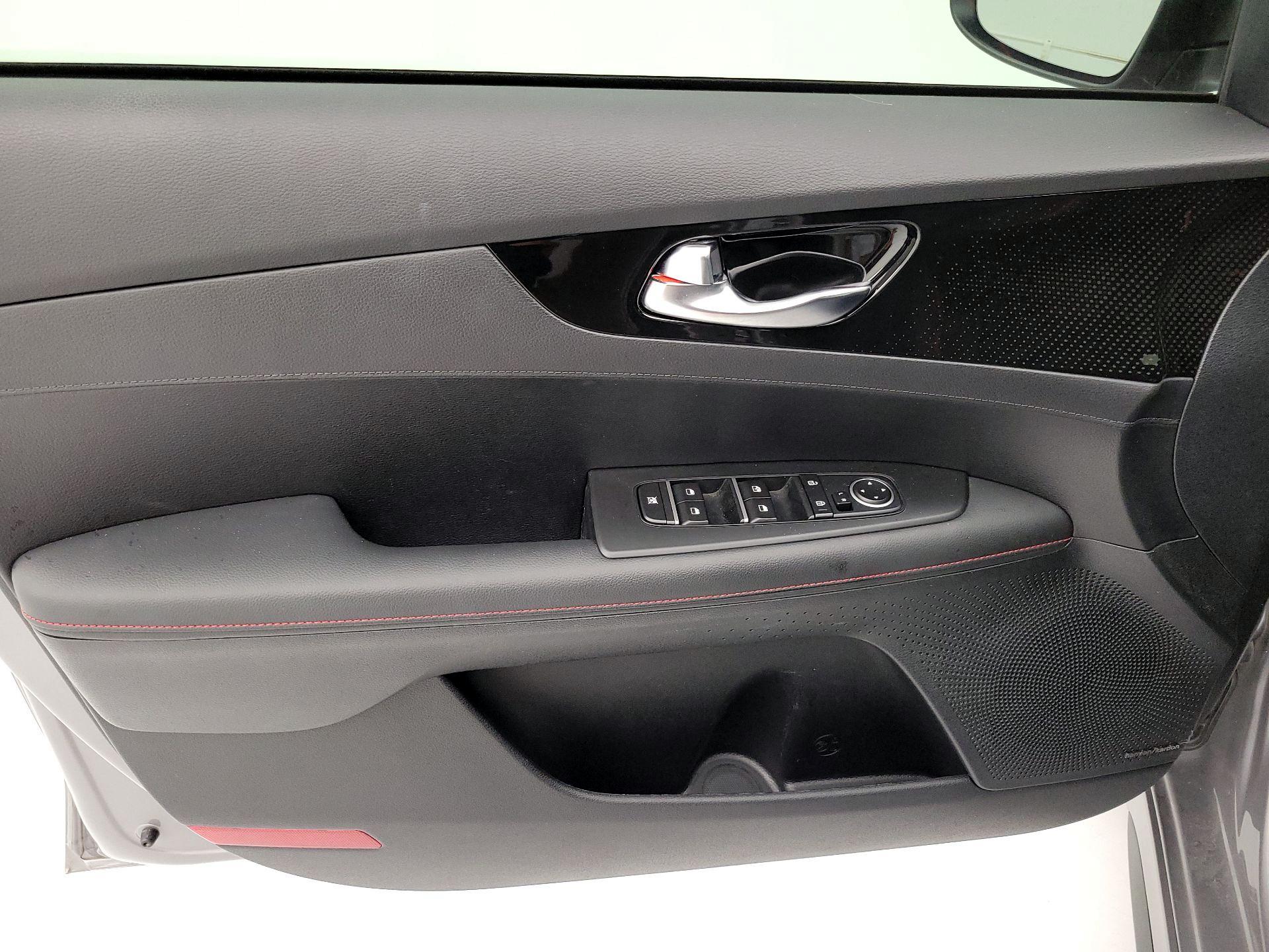 Thumbnail: 2024 Kia Forte - 12