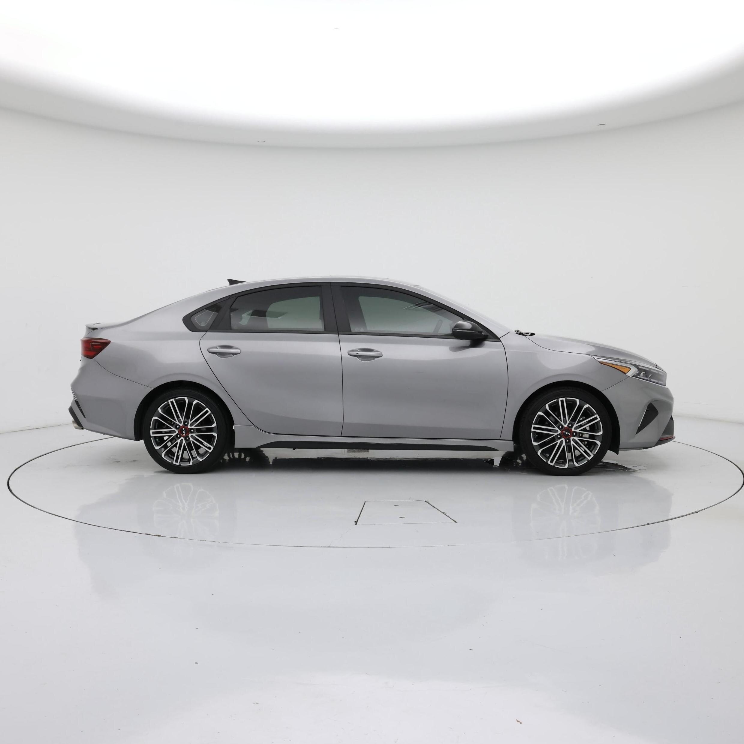 Thumbnail: 2024 Kia Forte - 7