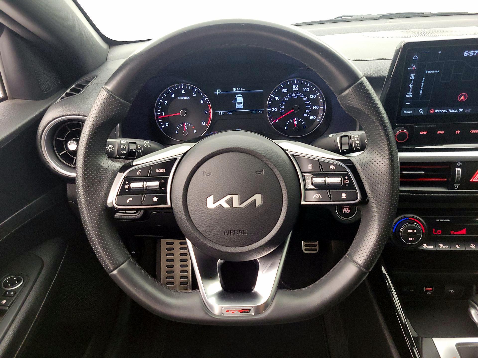 Thumbnail: 2023 Kia Forte - 10