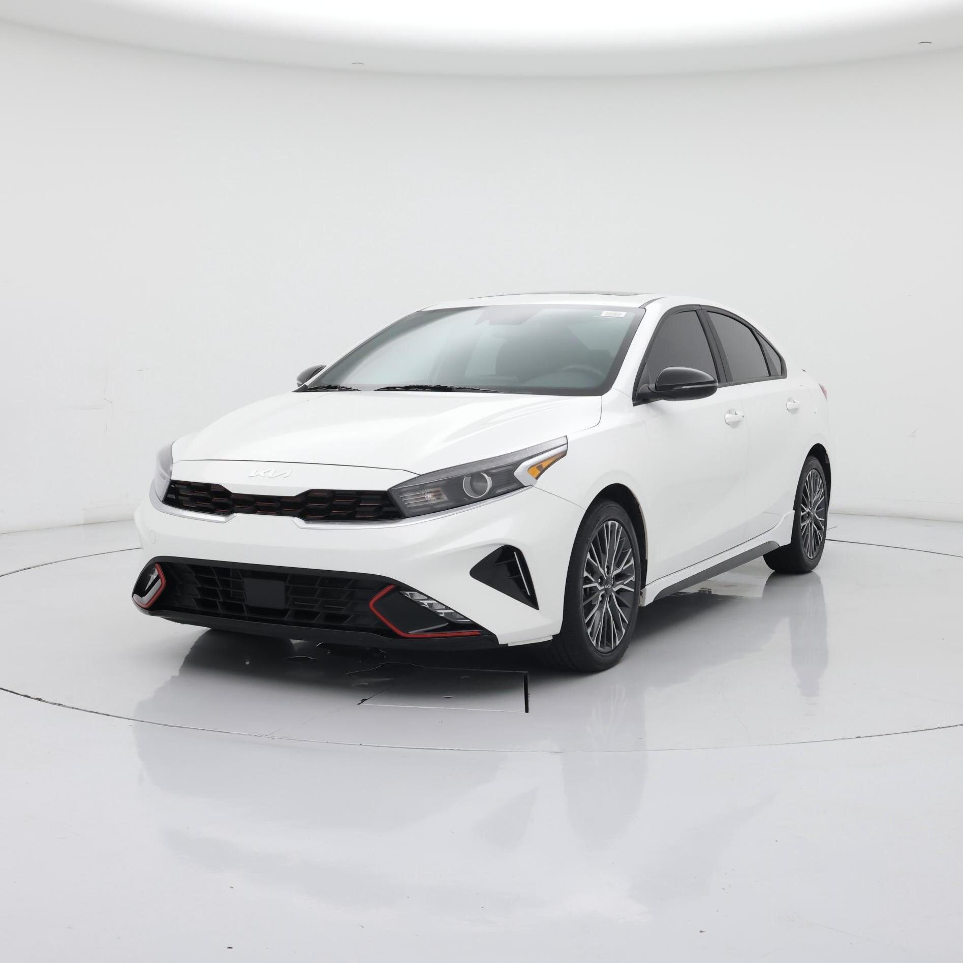 Thumbnail: 2023 Kia Forte - 4