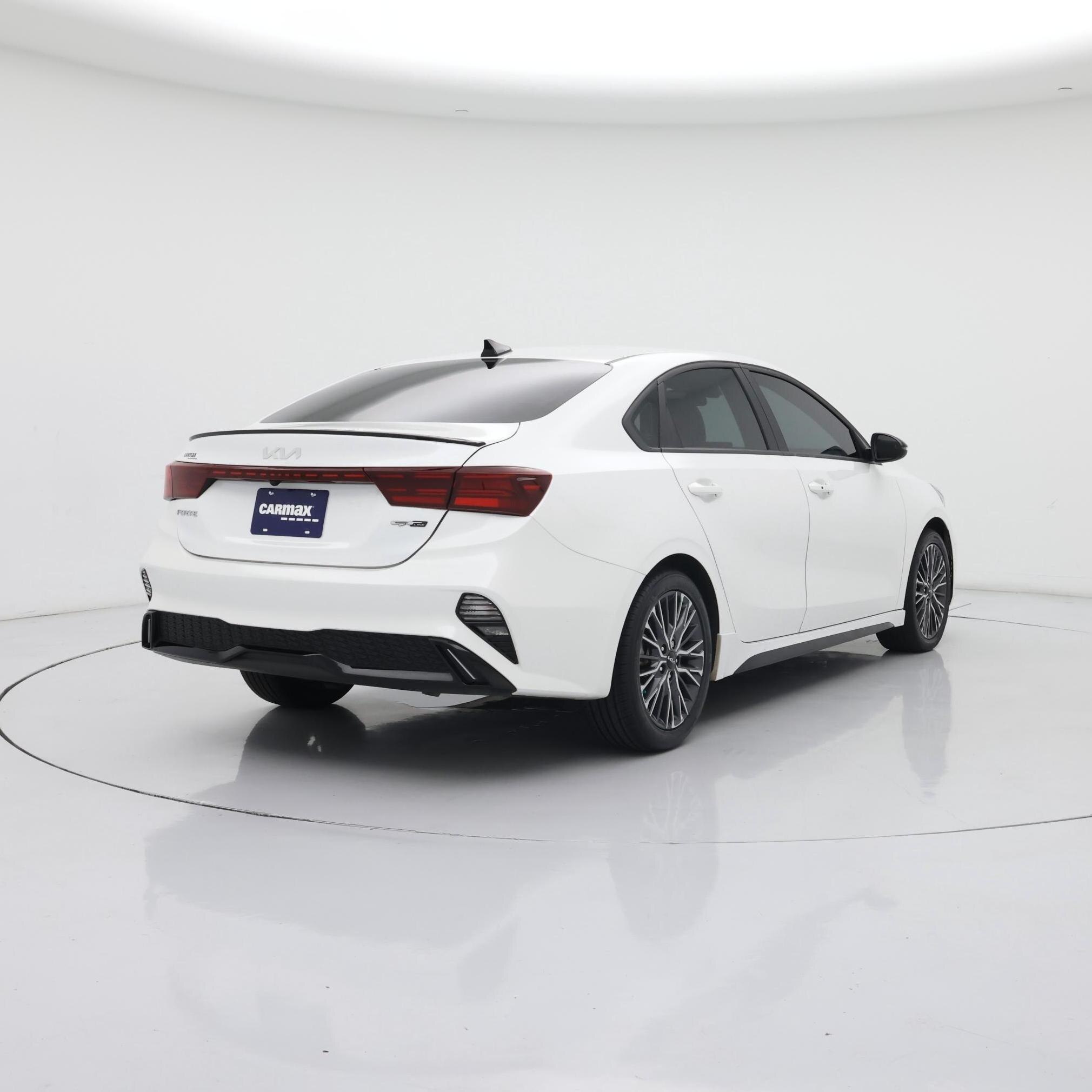 Thumbnail: 2023 Kia Forte - 8