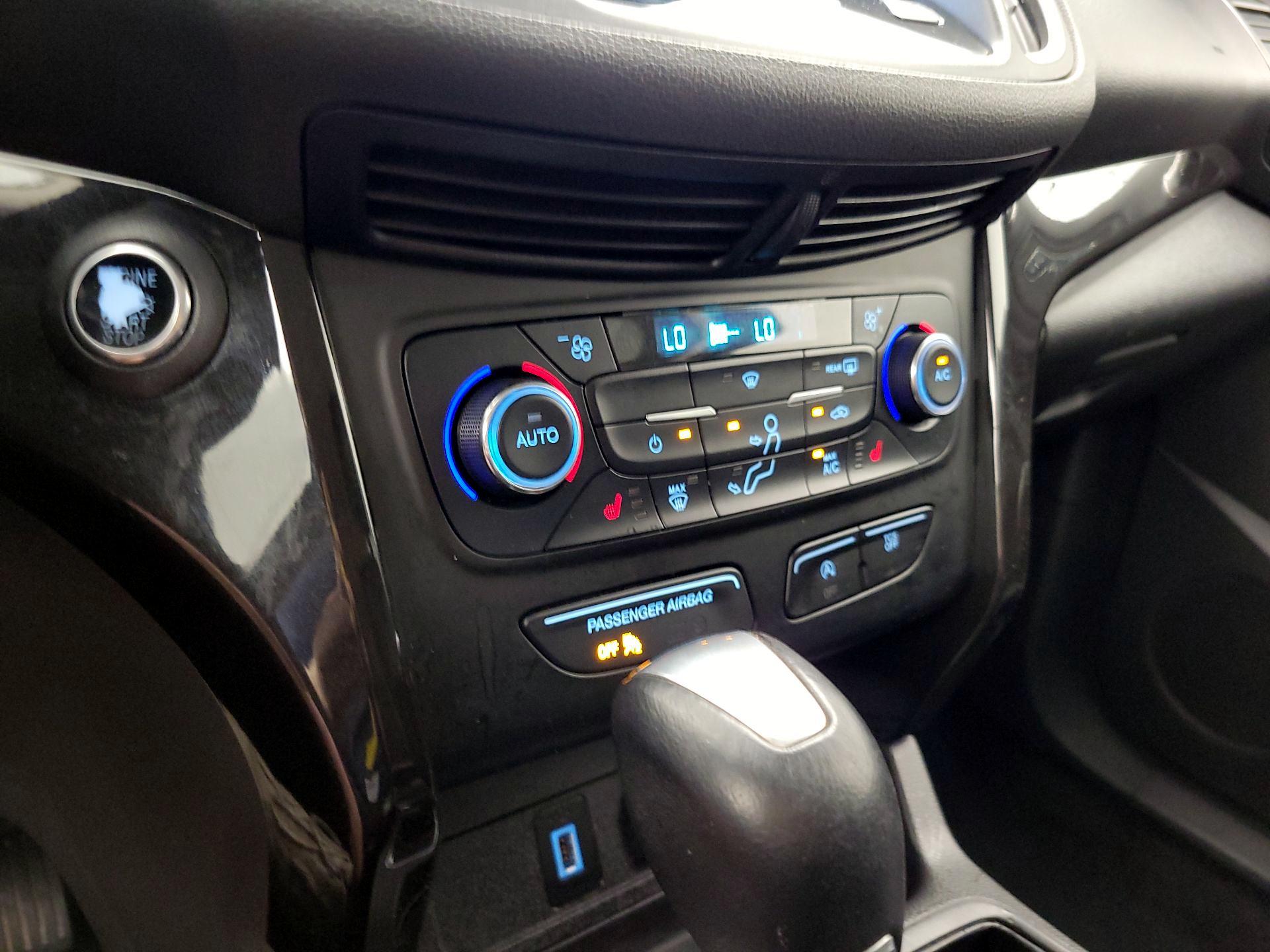 Thumbnail: 2017 Ford Escape - 16