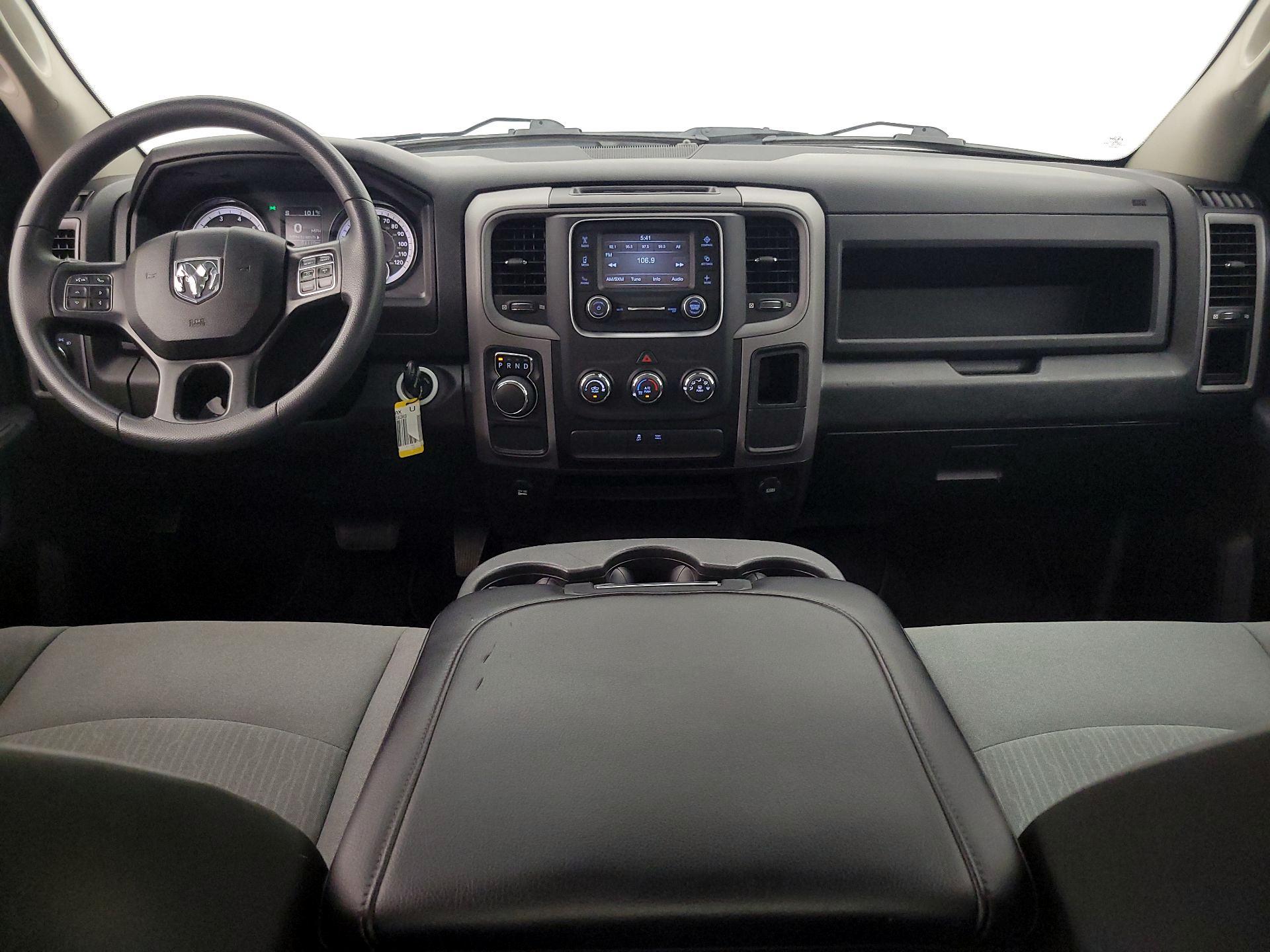 Thumbnail: 2021 RAM 1500 Classic - 9