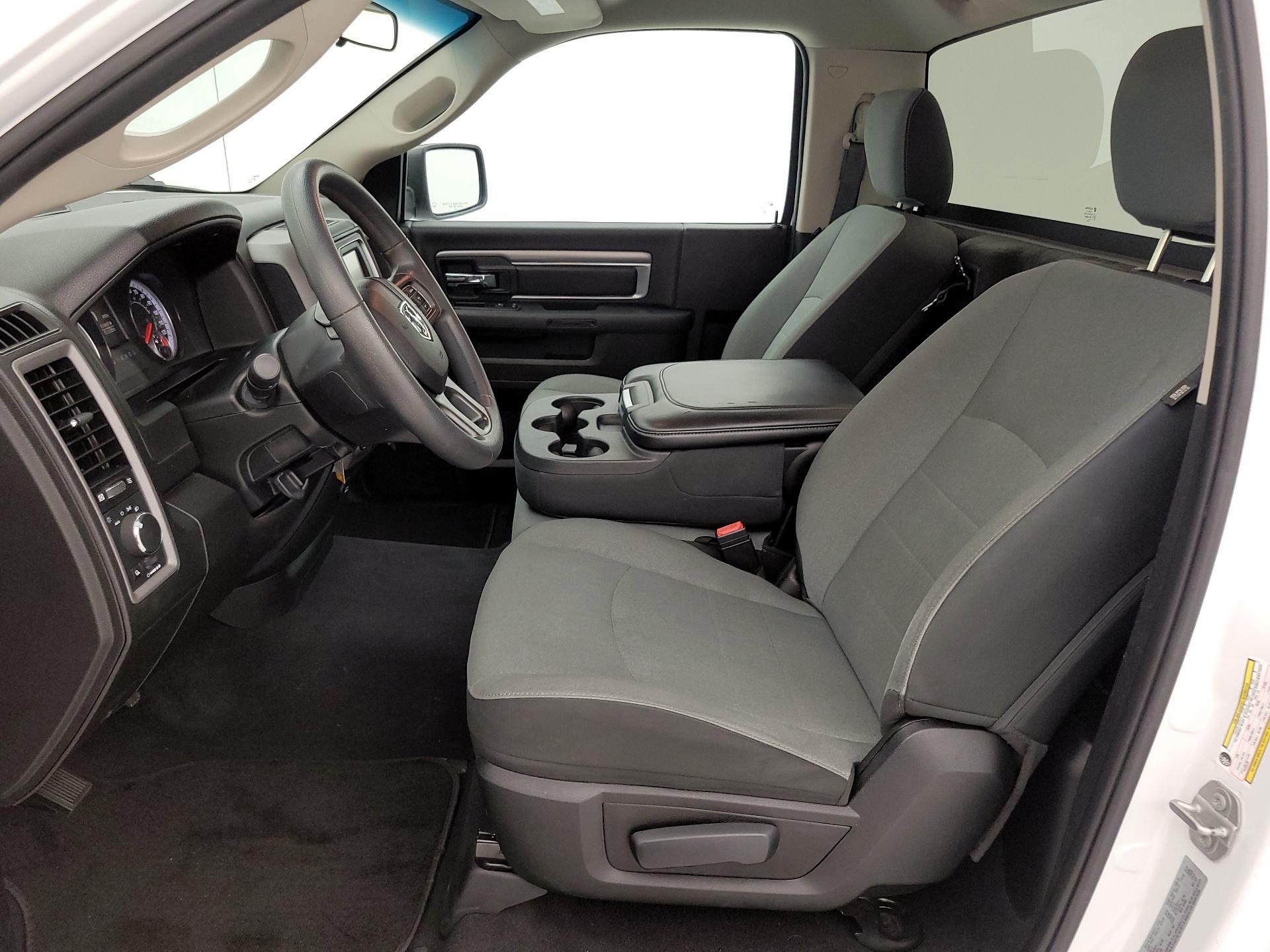 Thumbnail: 2021 RAM 1500 Classic - 11