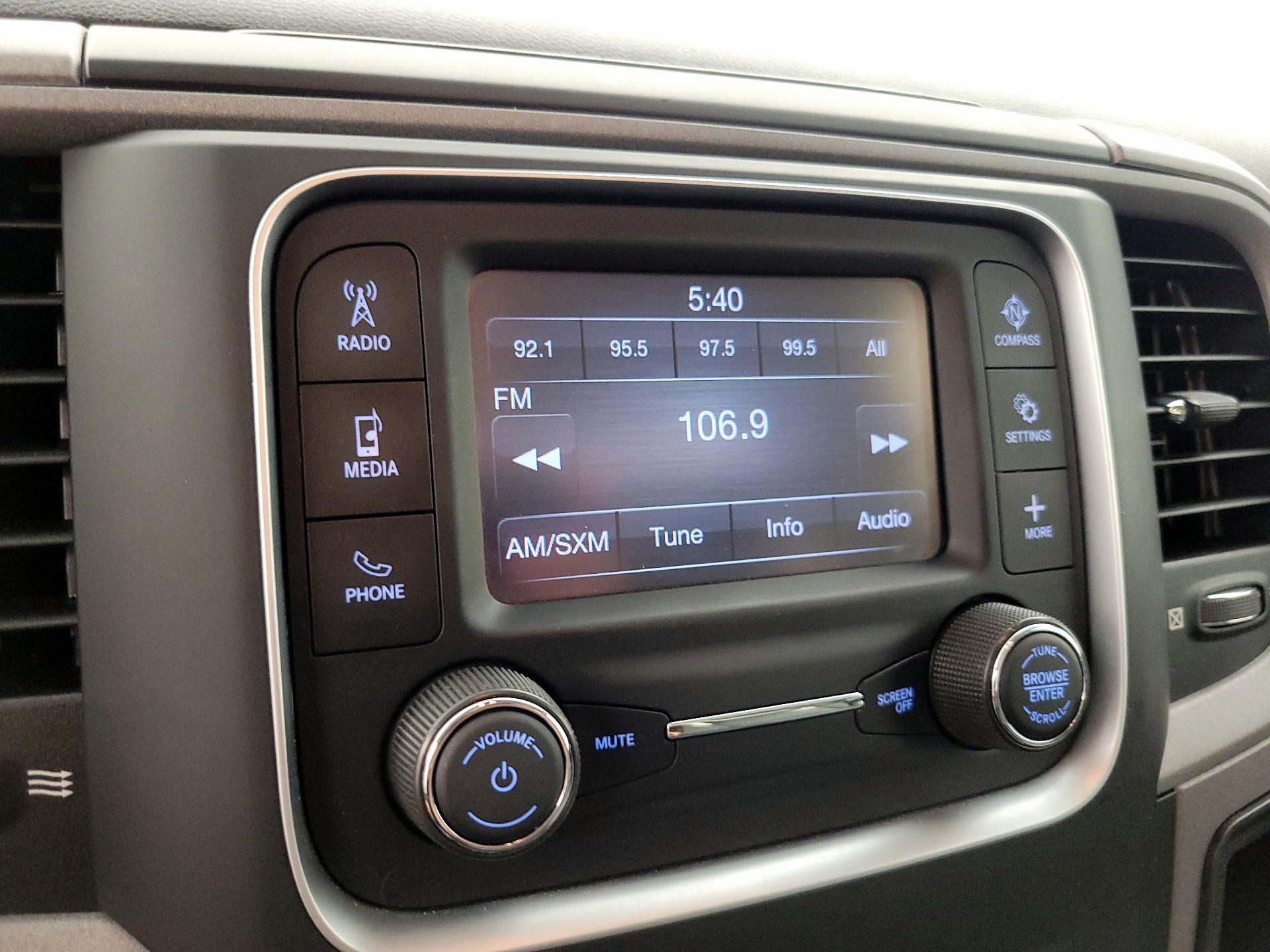 Thumbnail: 2021 RAM 1500 Classic - 15