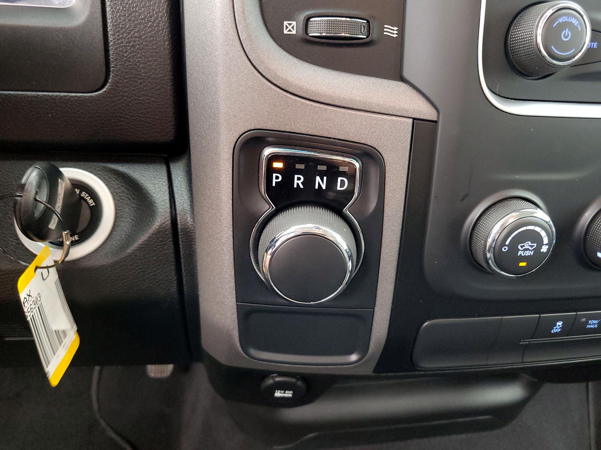 Thumbnail: 2021 RAM 1500 Classic - 17