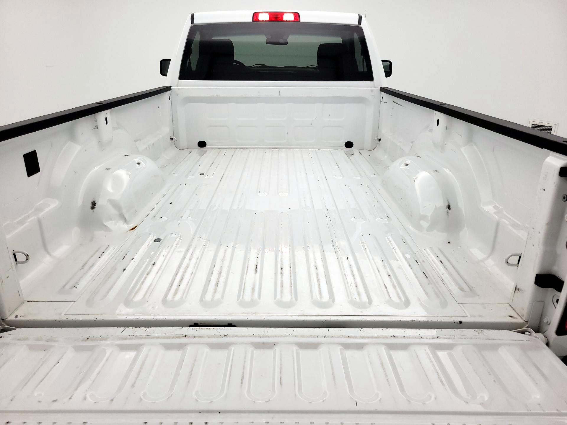 Thumbnail: 2021 RAM 1500 Classic - 19