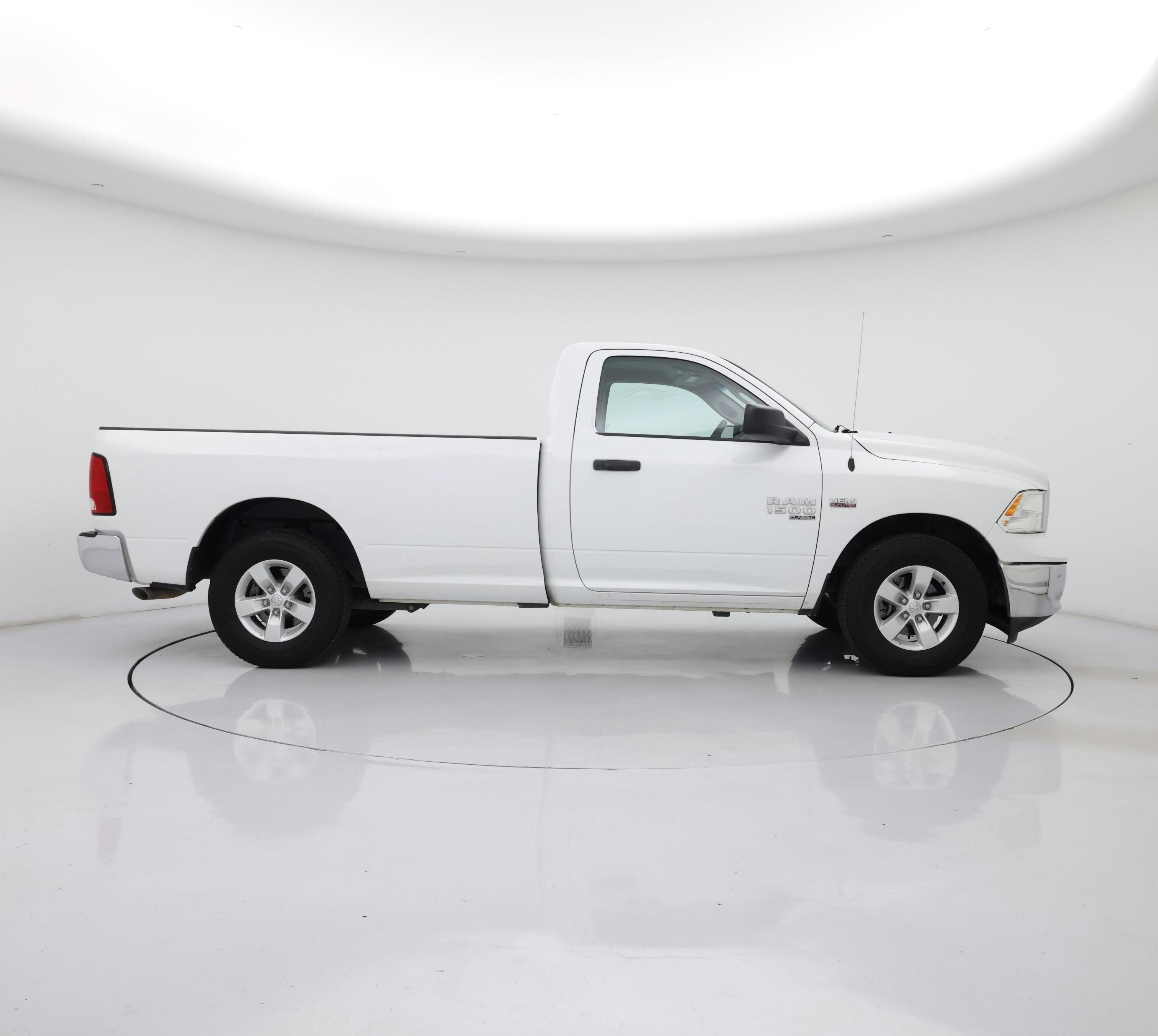 Thumbnail: 2021 RAM 1500 Classic - 7