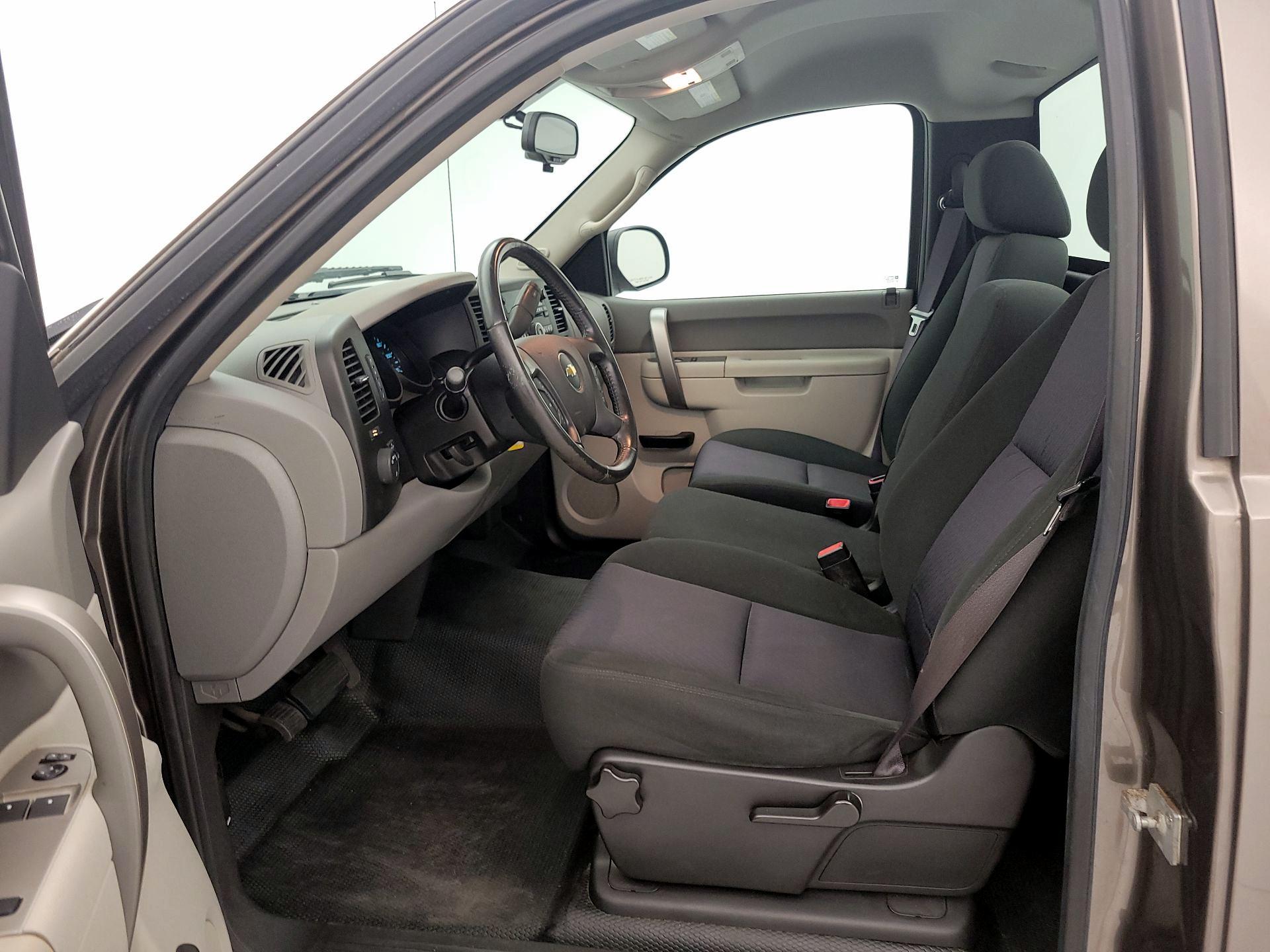Thumbnail: 2013 Chevrolet Silverado 1500 - 11