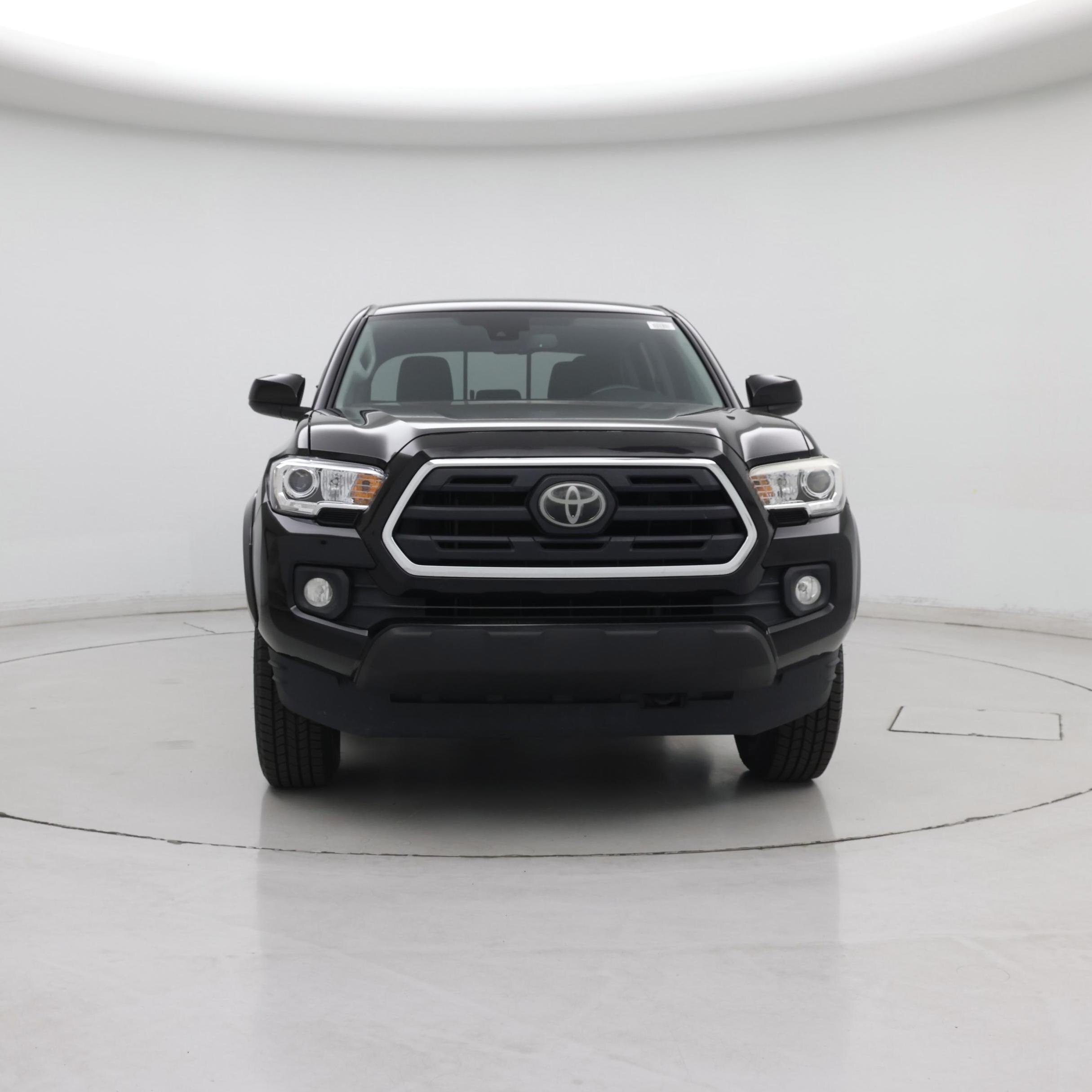 Thumbnail: 2018 Toyota Tacoma - 5