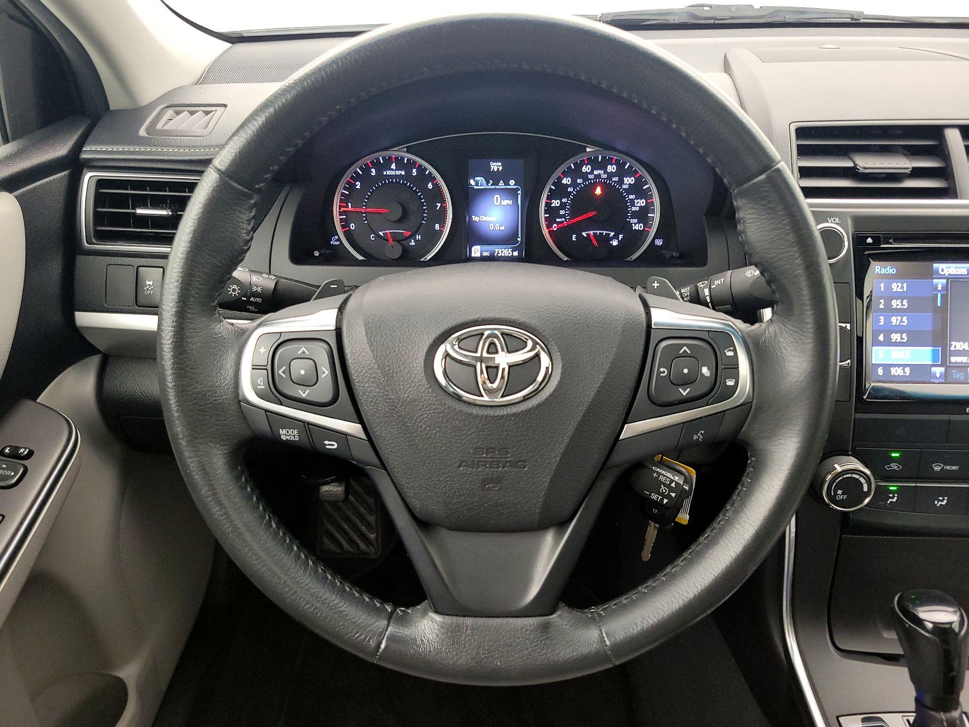 Thumbnail: 2017 Toyota Camry - 10