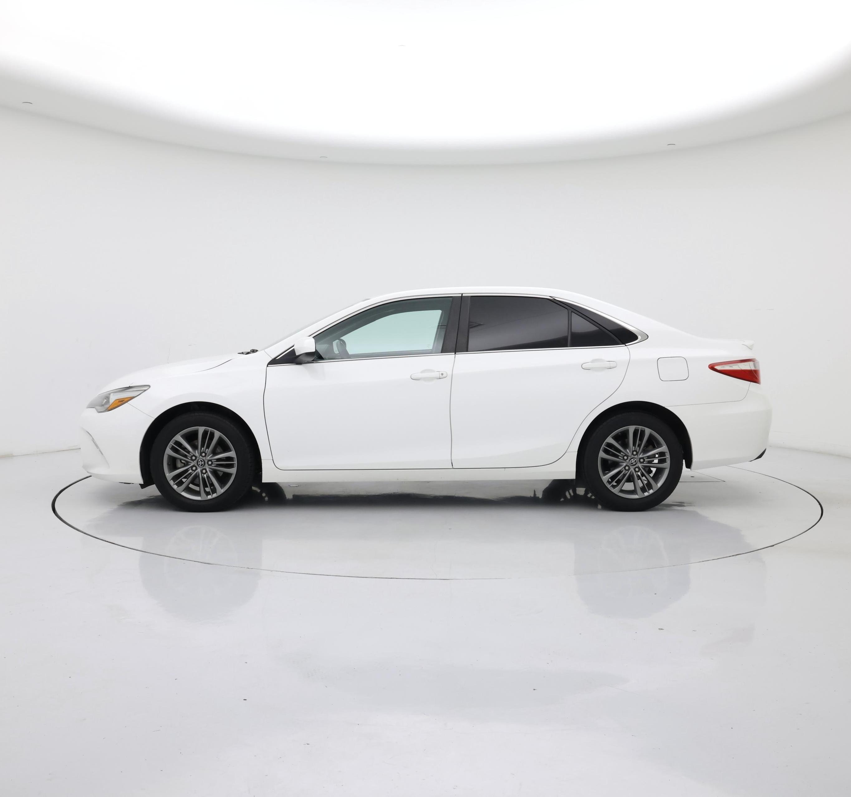 Thumbnail: 2017 Toyota Camry - 3