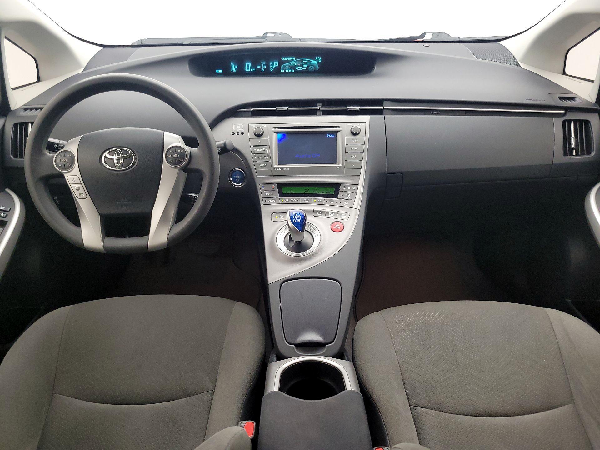 Thumbnail: 2014 Toyota Prius - 9