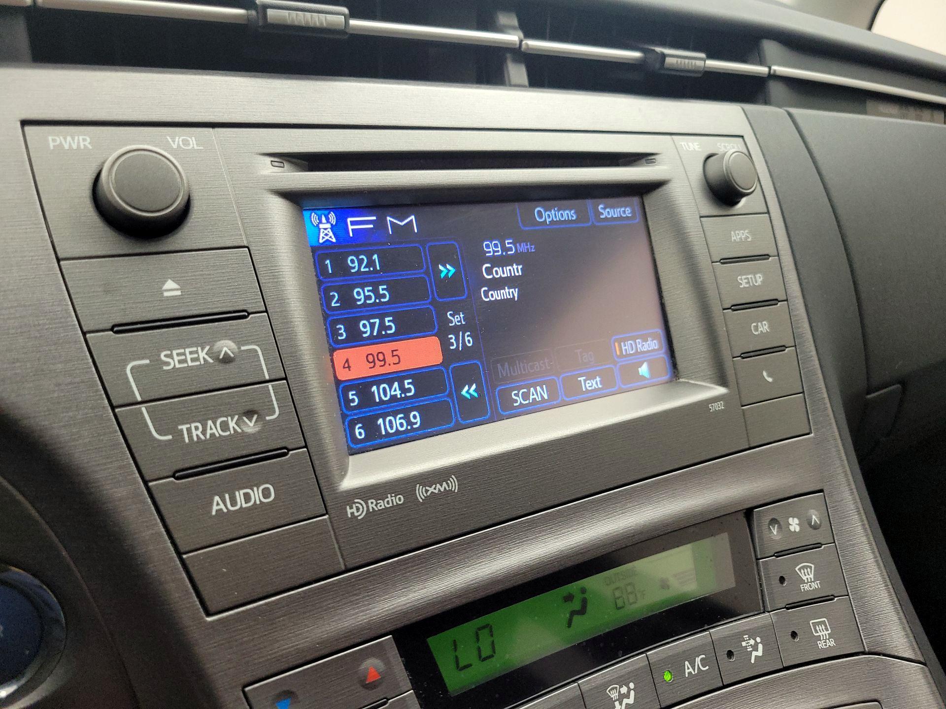 Thumbnail: 2014 Toyota Prius - 15
