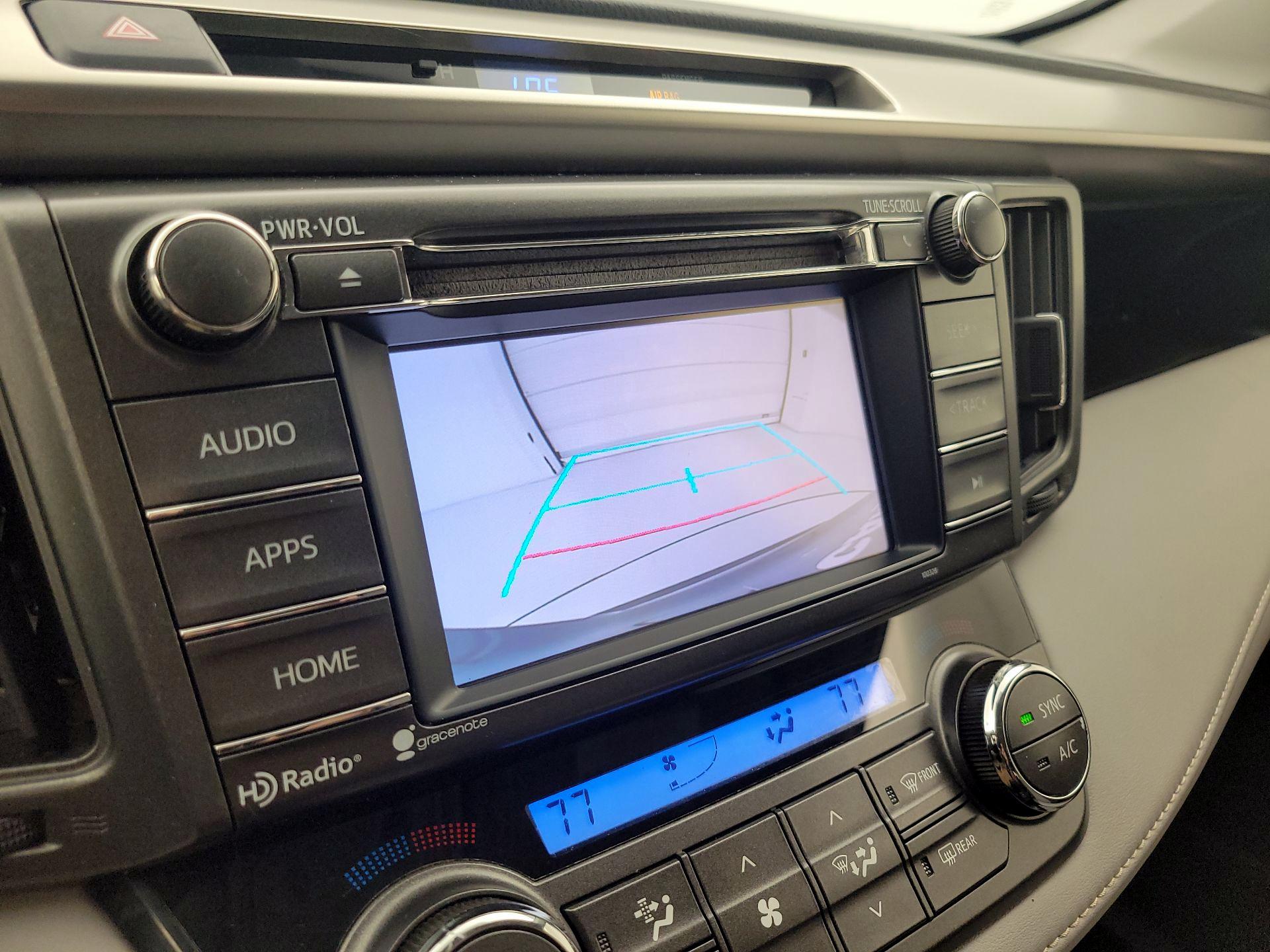 Thumbnail: 2015 Toyota RAV4 - 14