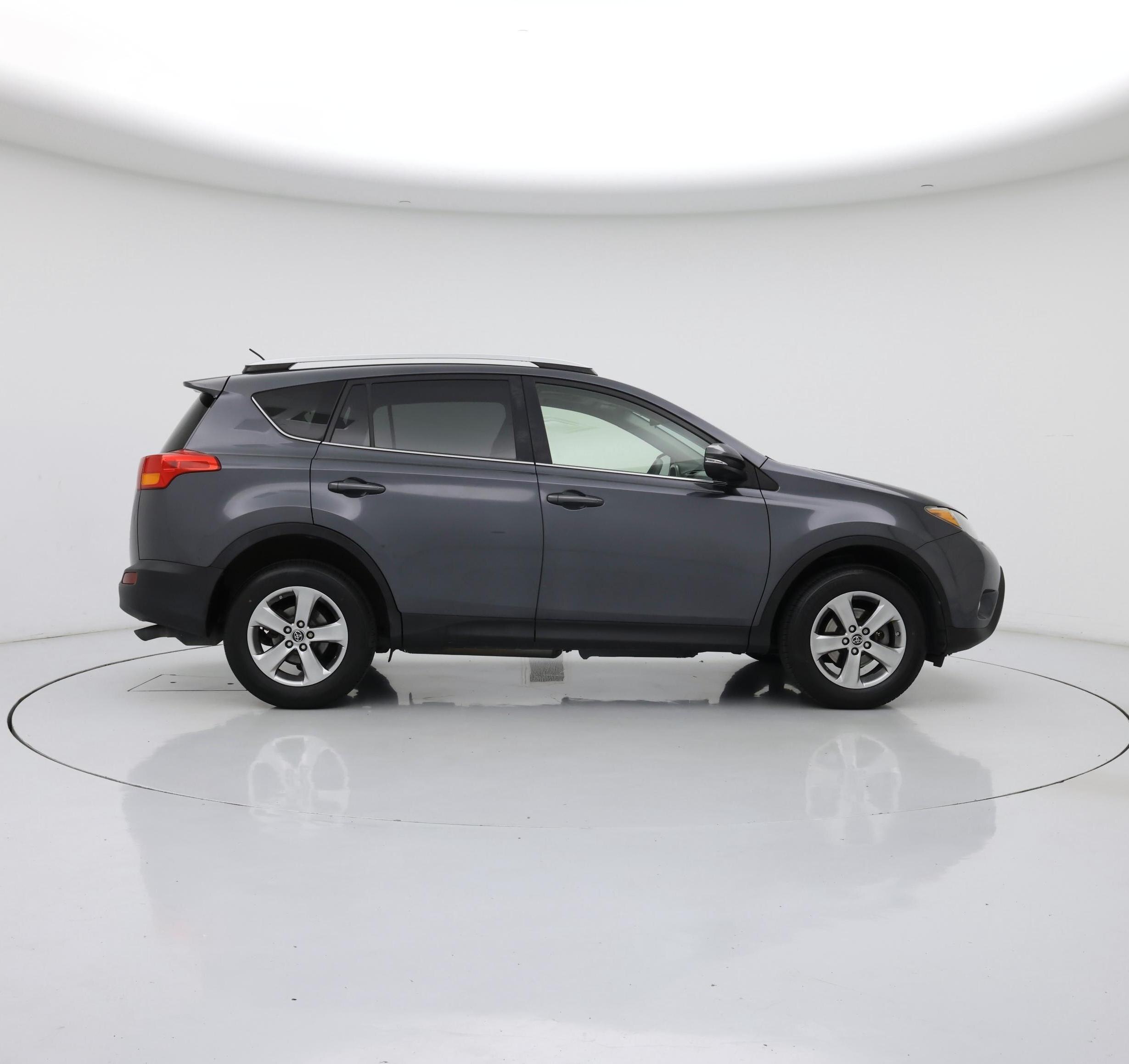Thumbnail: 2015 Toyota RAV4 - 7