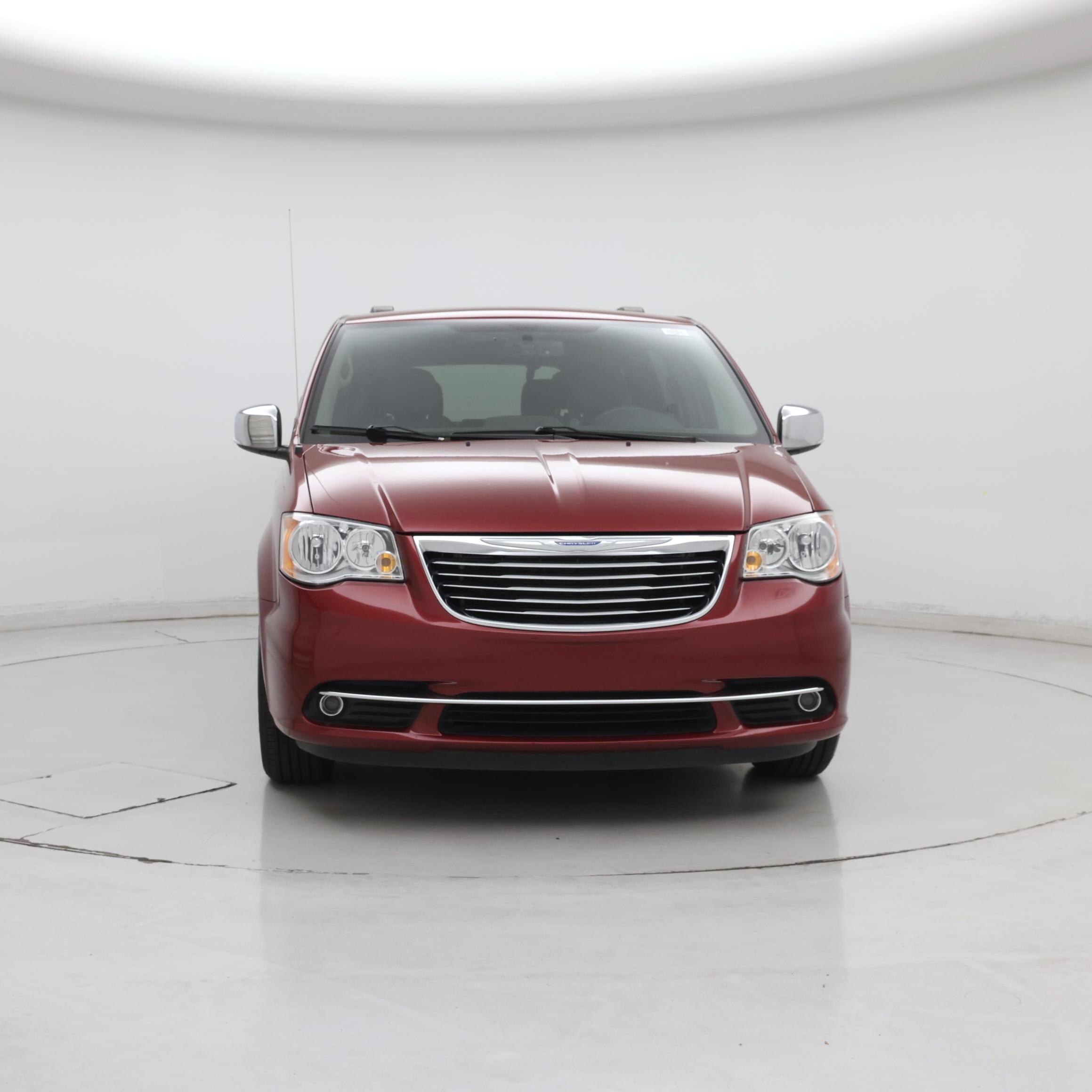 Thumbnail: 2015 Chrysler Town & Country - 5