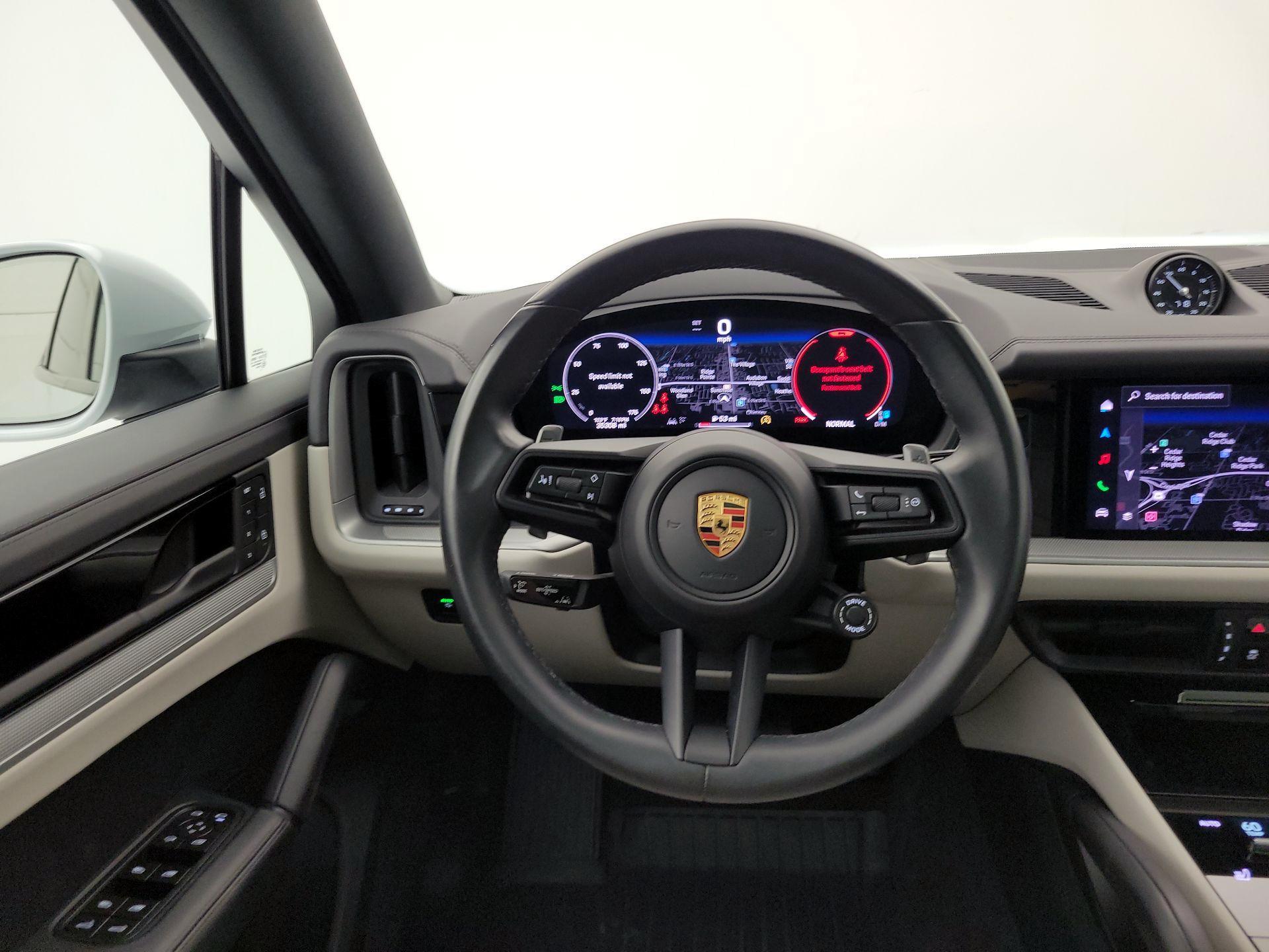 Thumbnail: 2024 Porsche Cayenne - 10