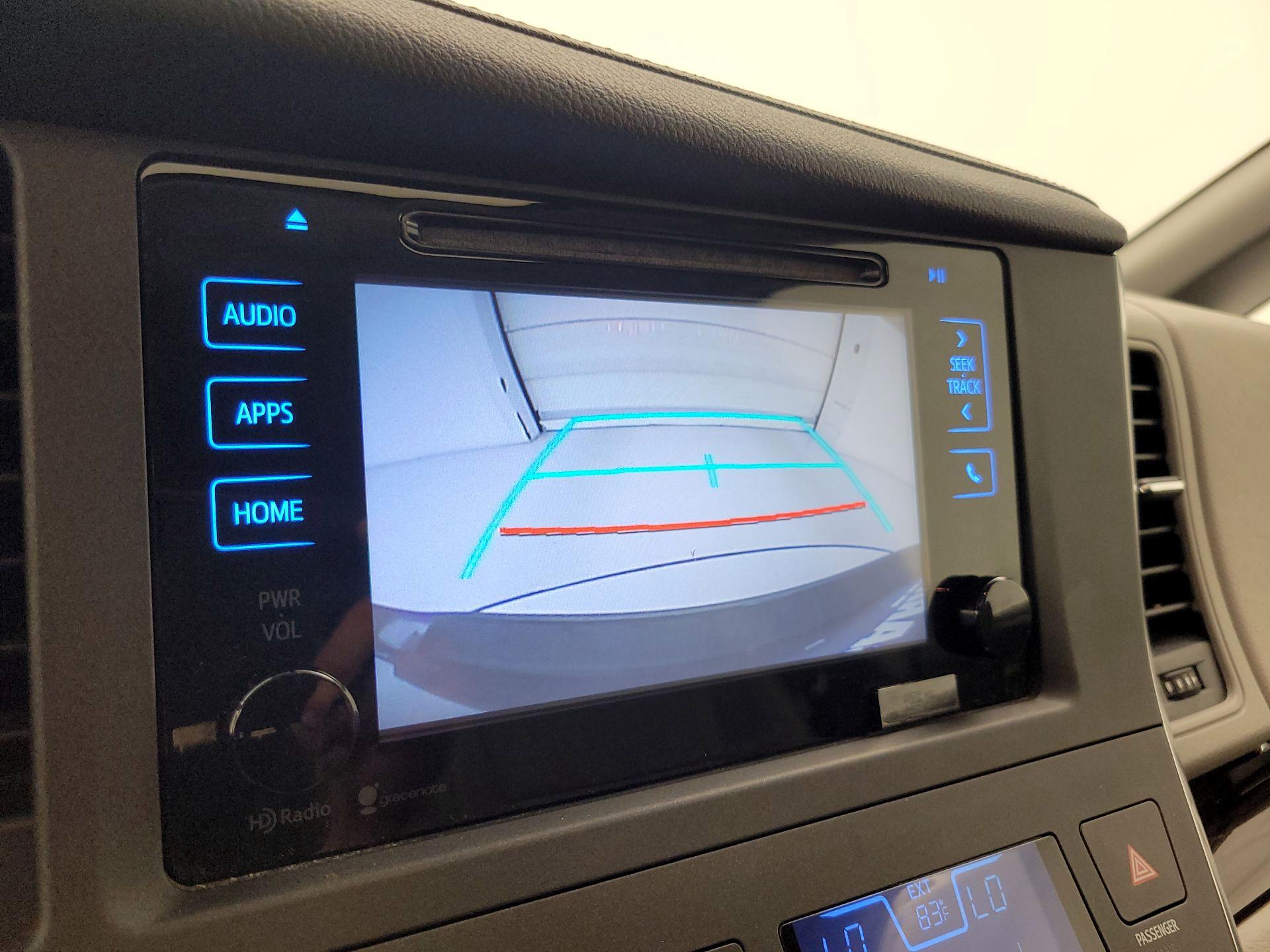 Thumbnail: 2015 Toyota Sienna - 15
