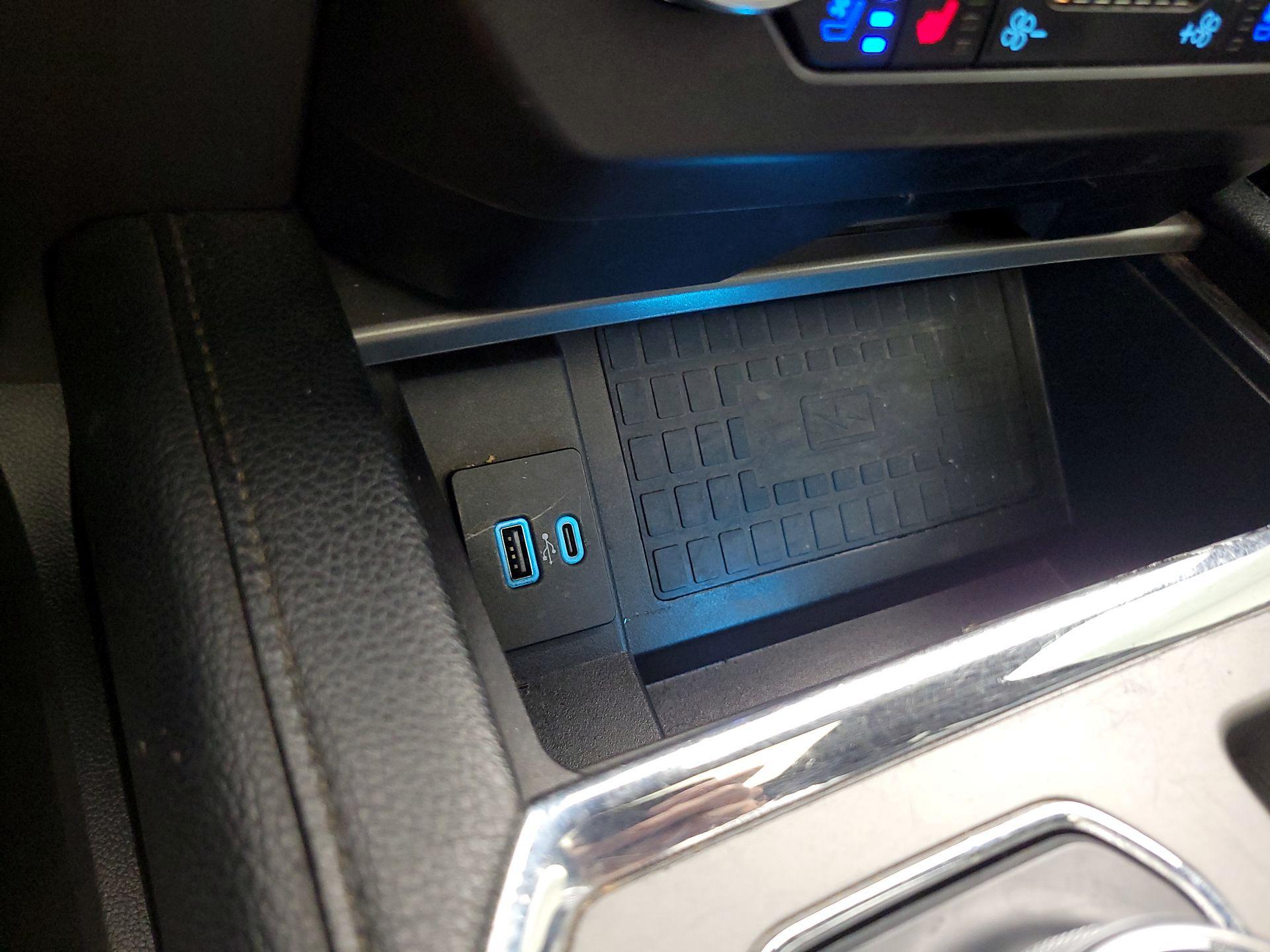 Thumbnail: 2020 Ford Expedition - 19