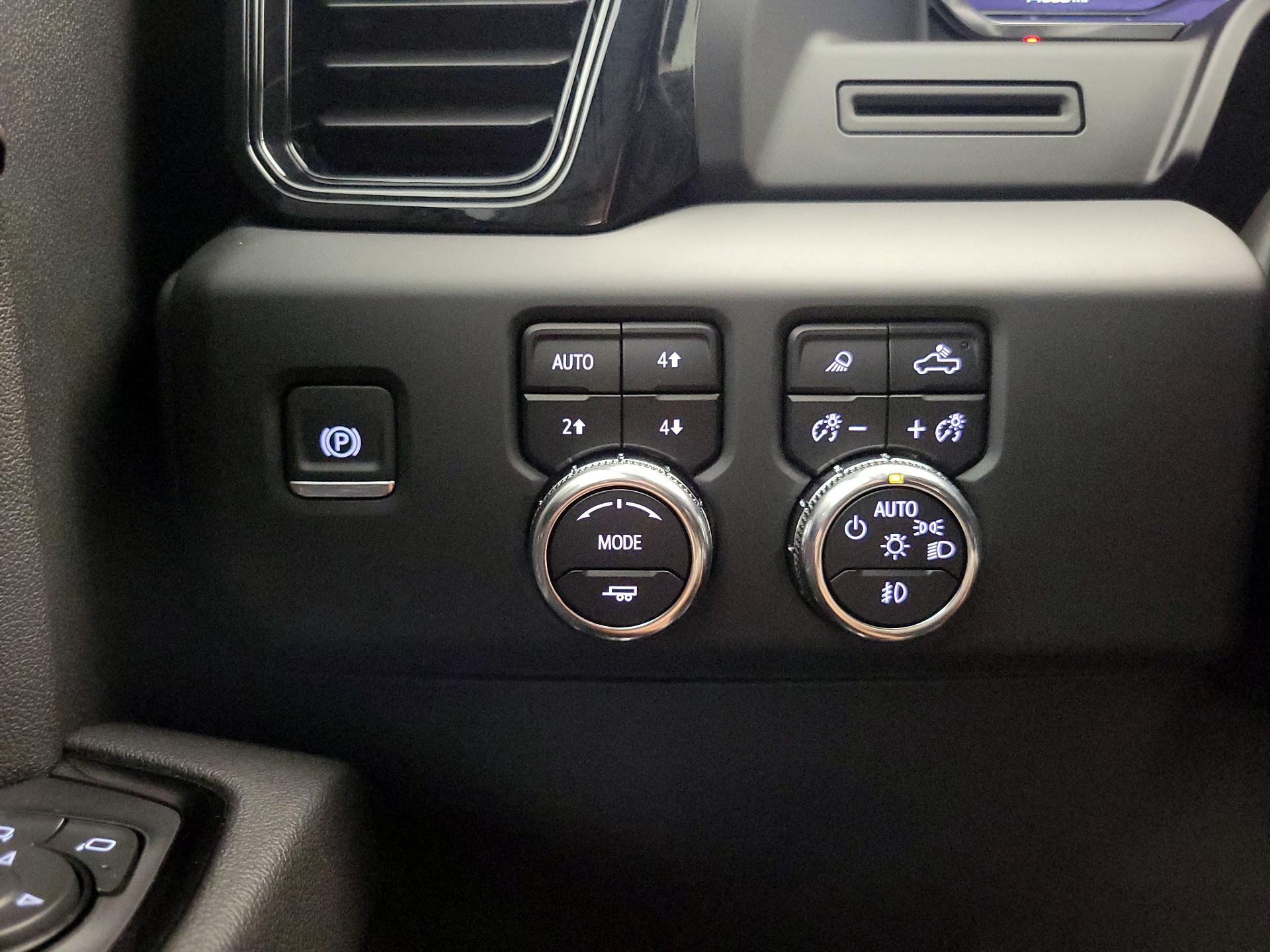 Thumbnail: 2024 GMC Sierra 1500 - 13