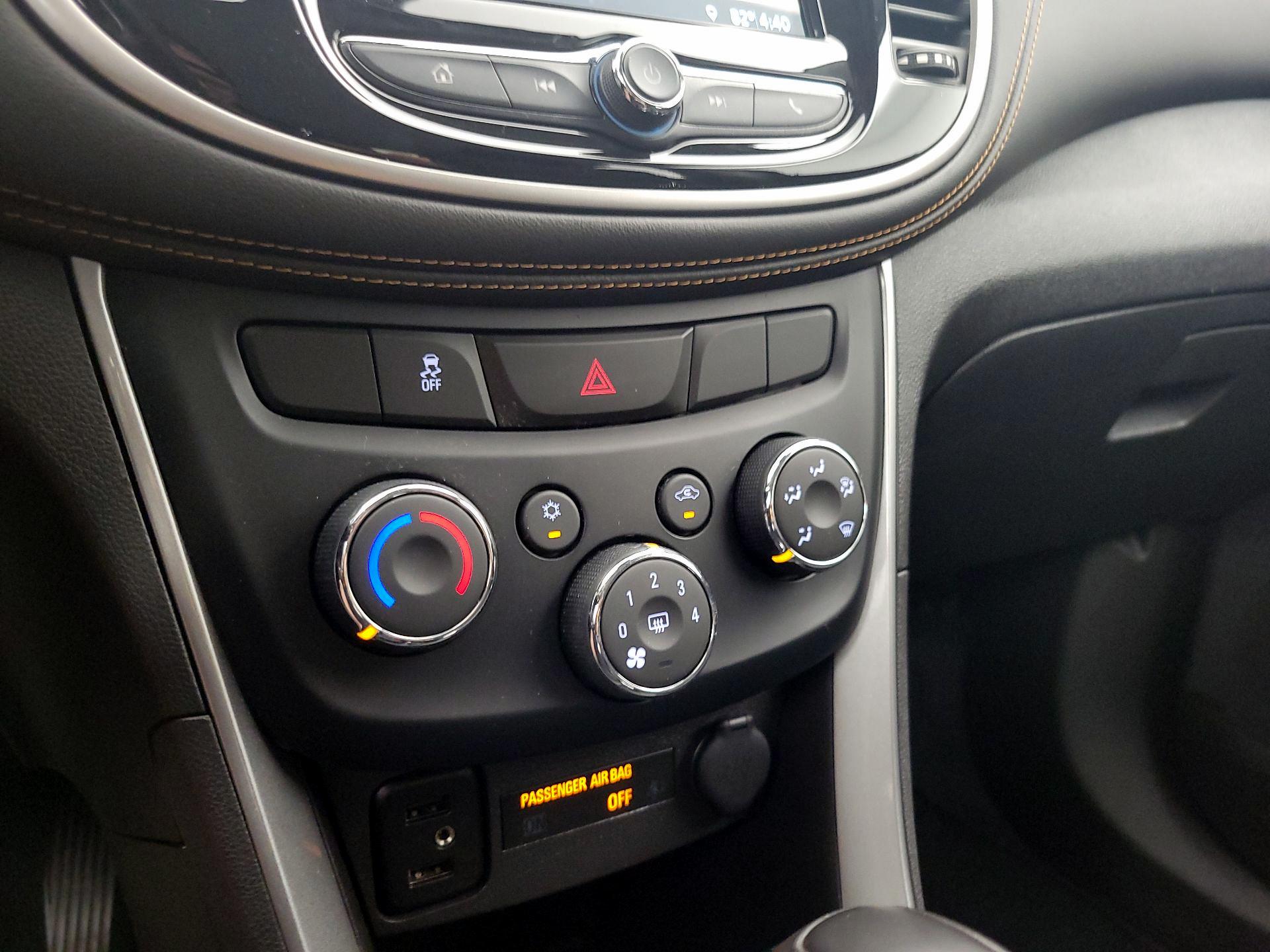 Thumbnail: 2019 Chevrolet Trax - 16