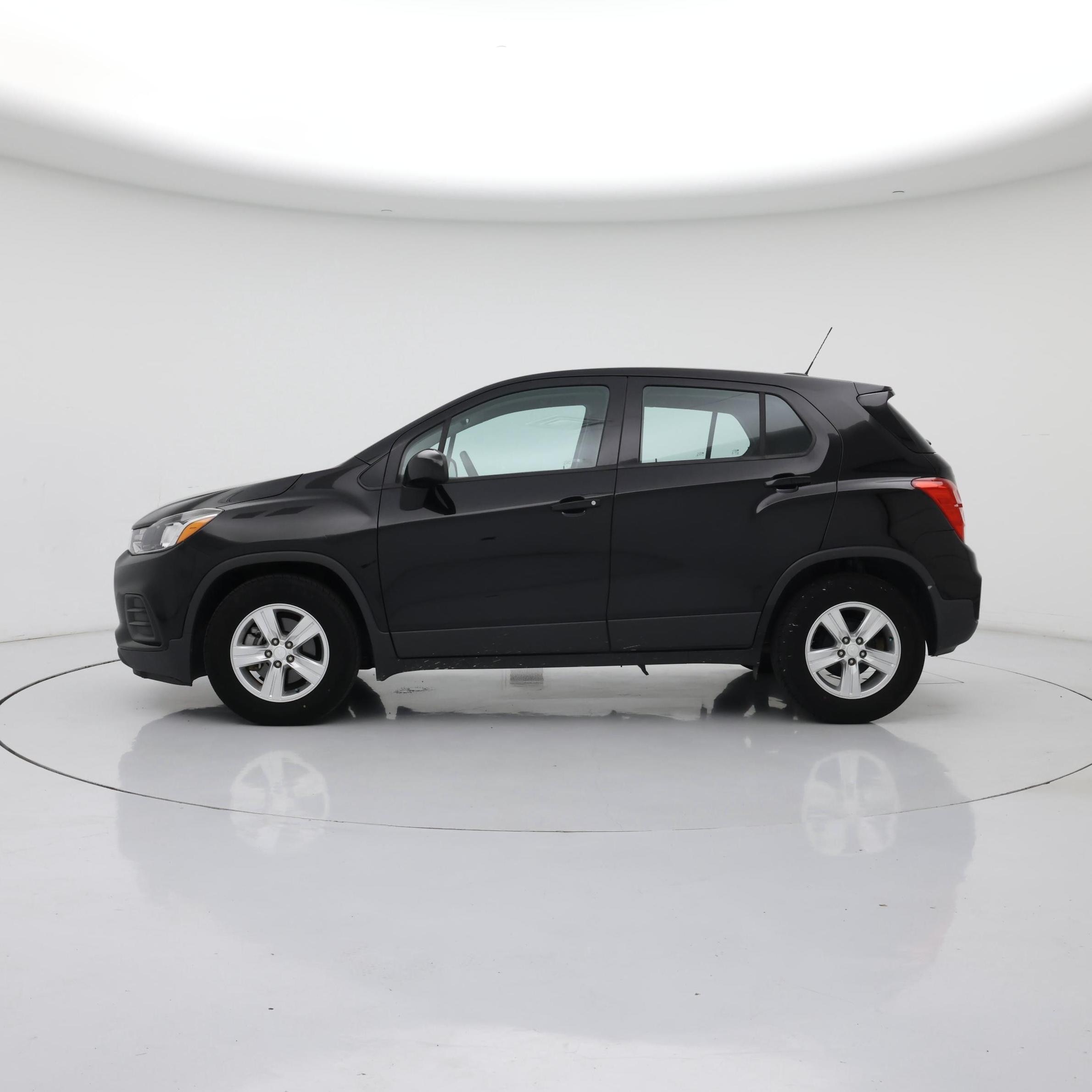 Thumbnail: 2019 Chevrolet Trax - 3