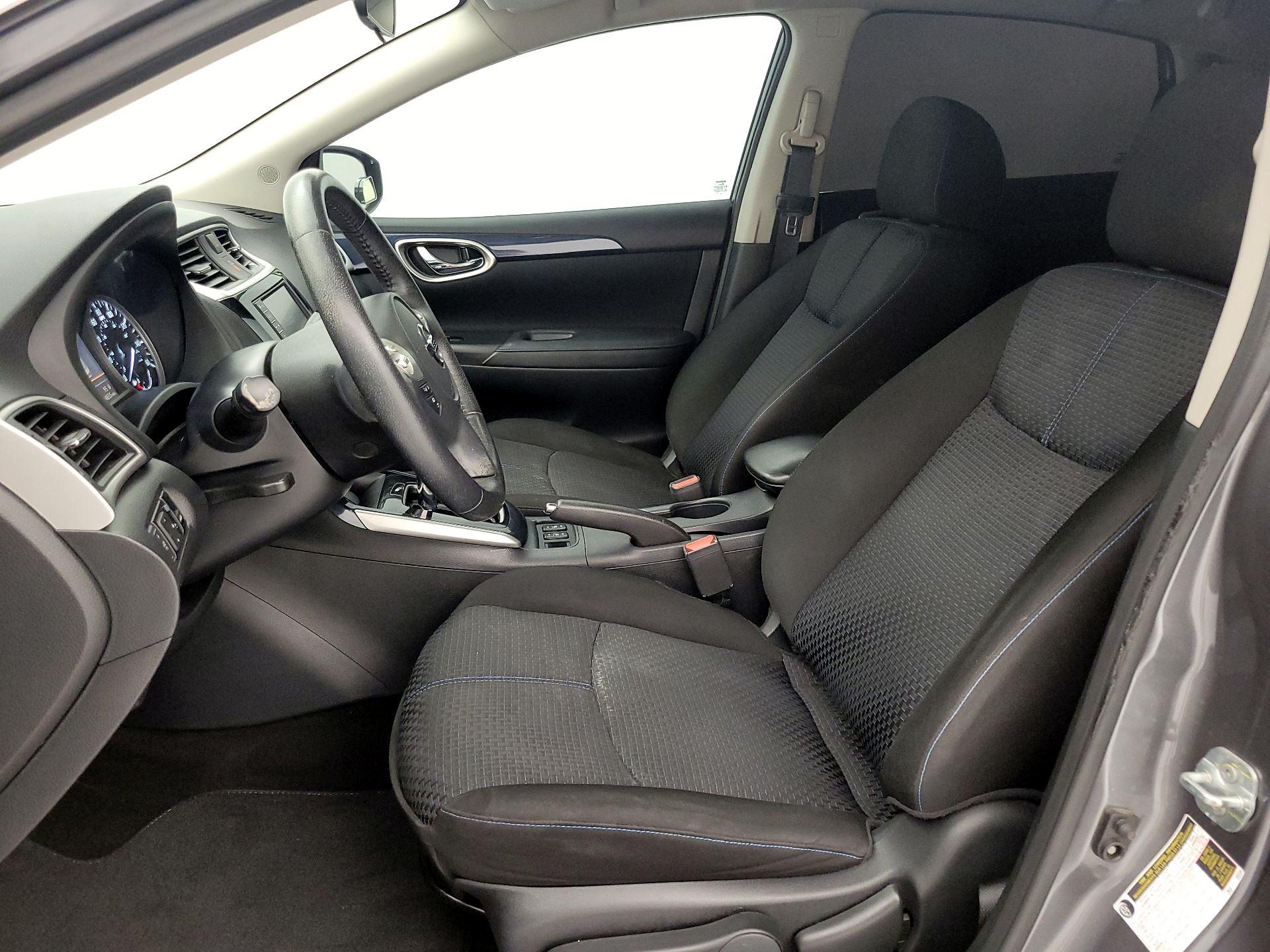 Thumbnail: 2019 Nissan Sentra - 11