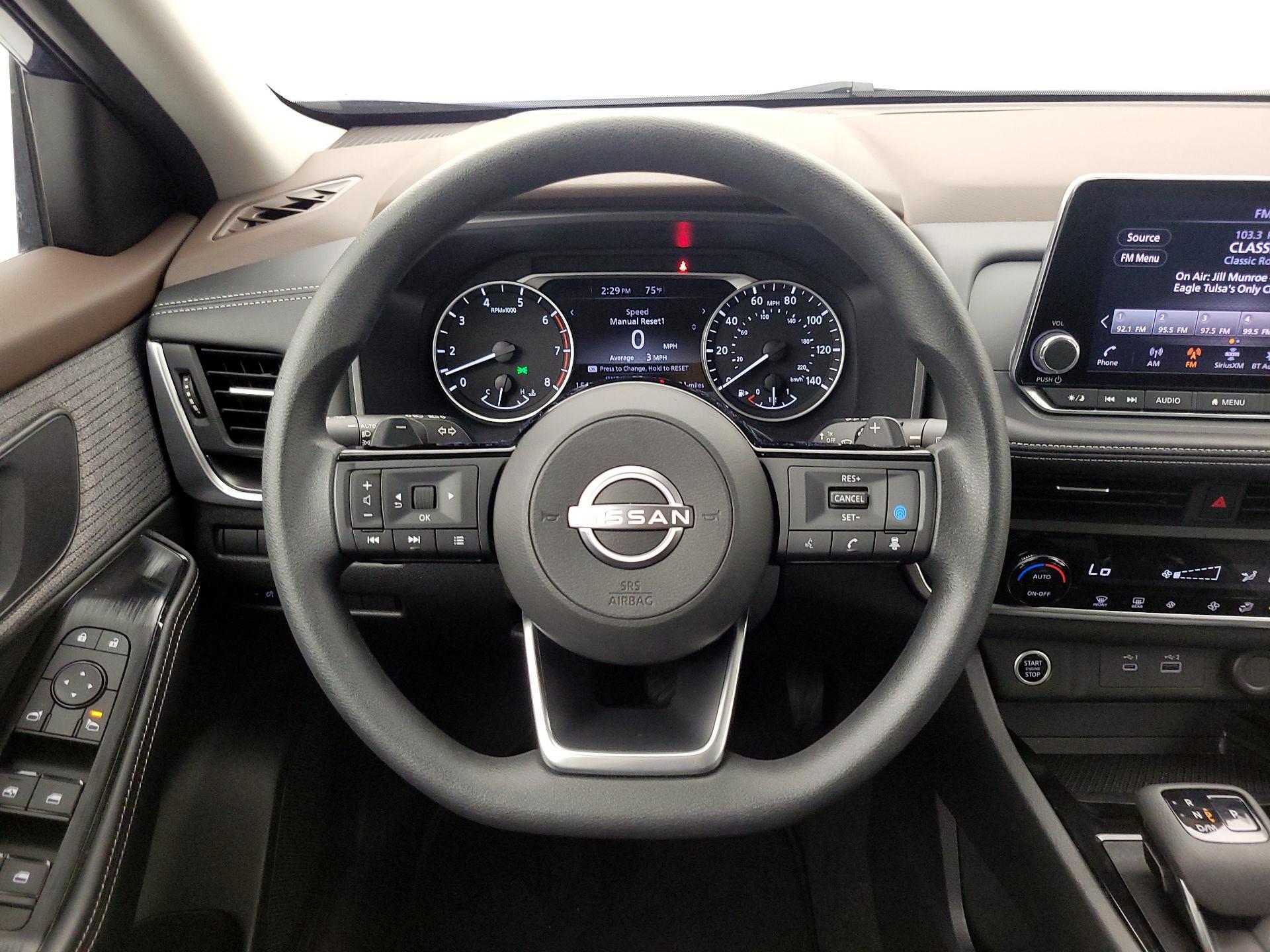 Thumbnail: 2023 Nissan Rogue - 10