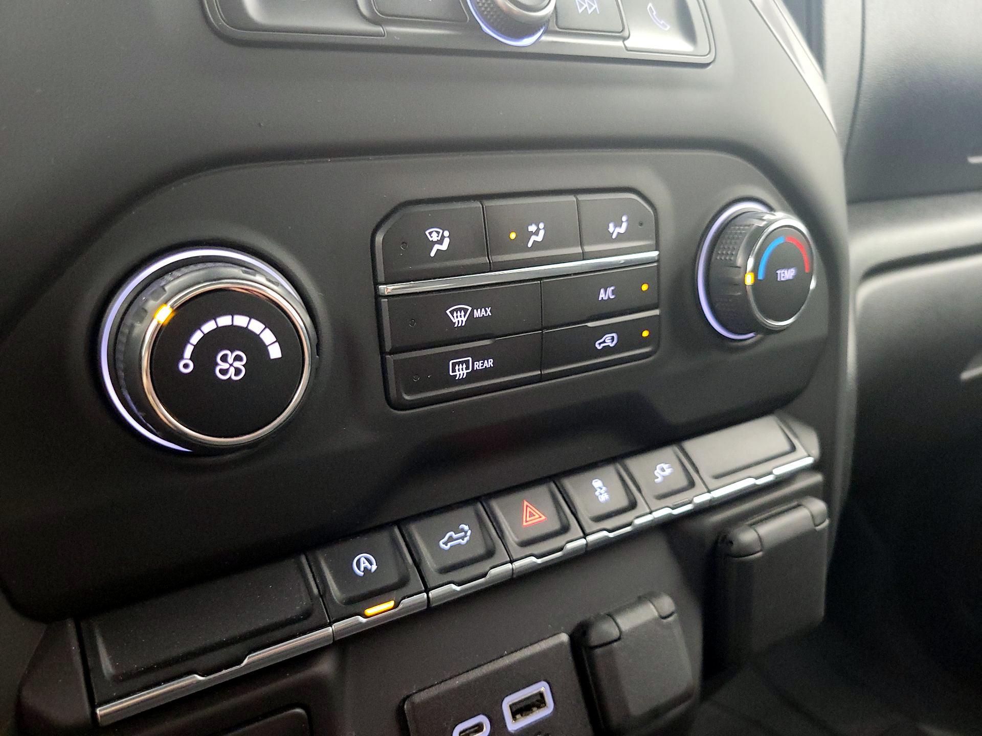 Thumbnail: 2021 Chevrolet Silverado 1500 - 16