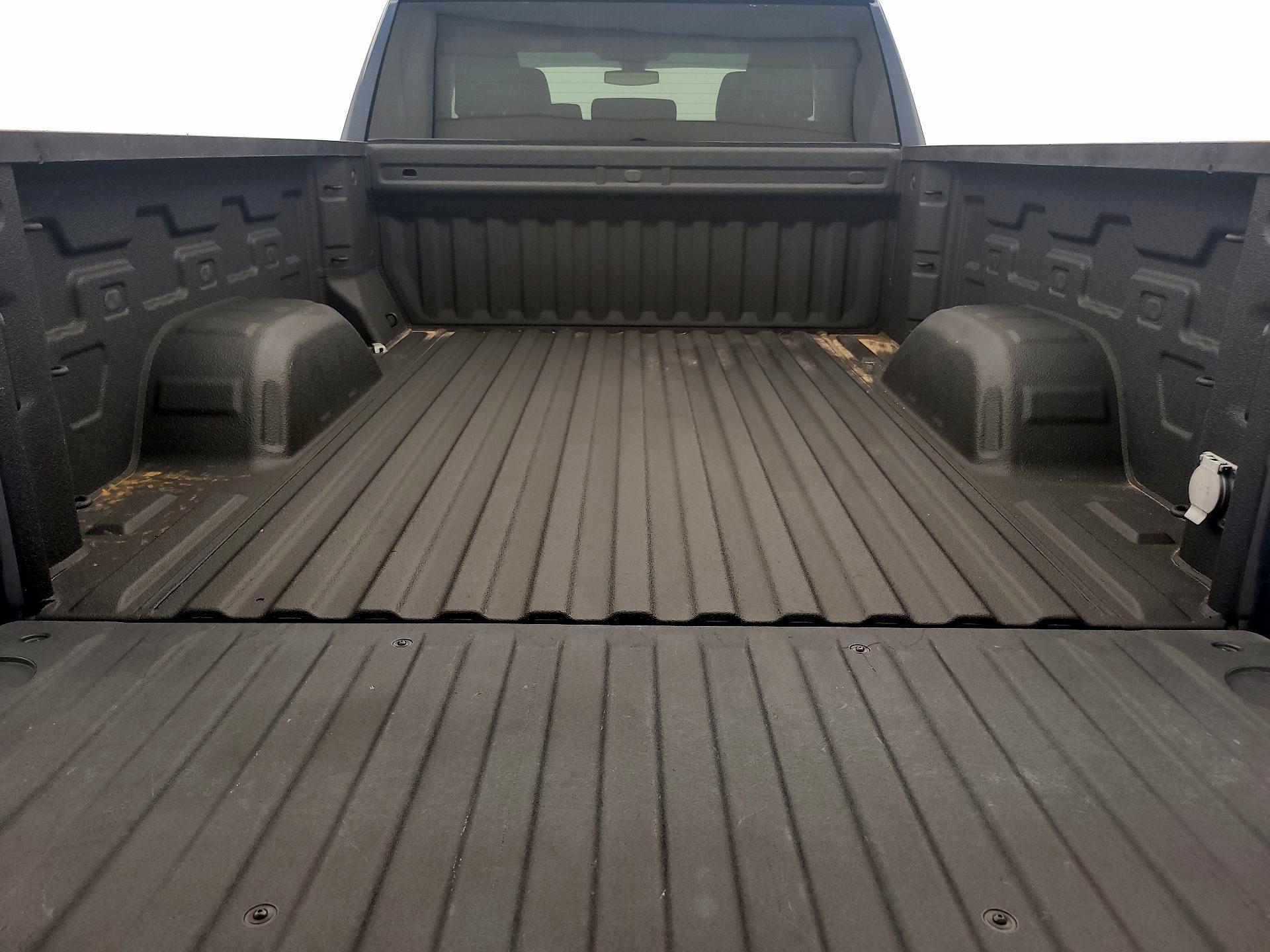 Thumbnail: 2021 Chevrolet Silverado 1500 - 20