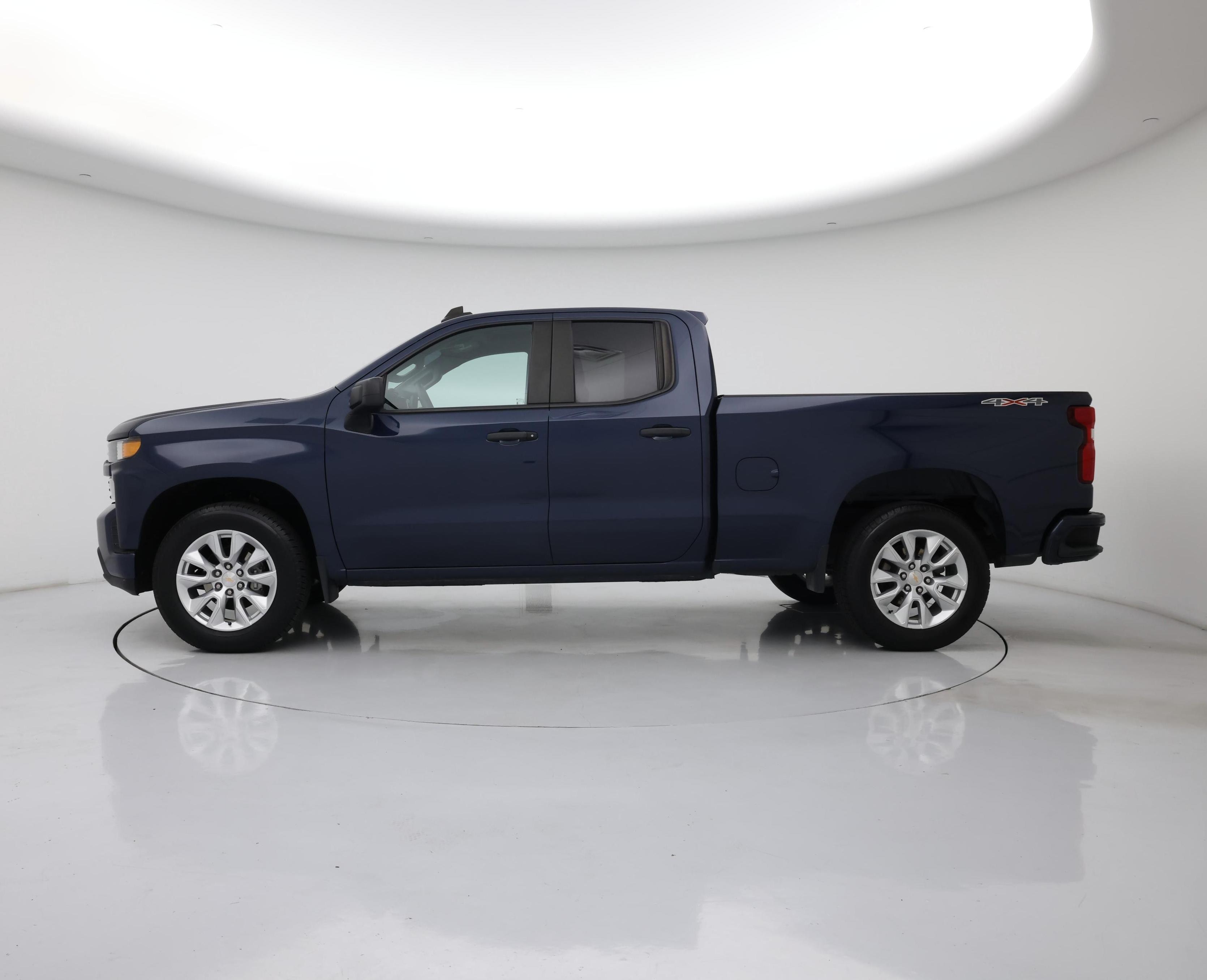 Thumbnail: 2021 Chevrolet Silverado 1500 - 3