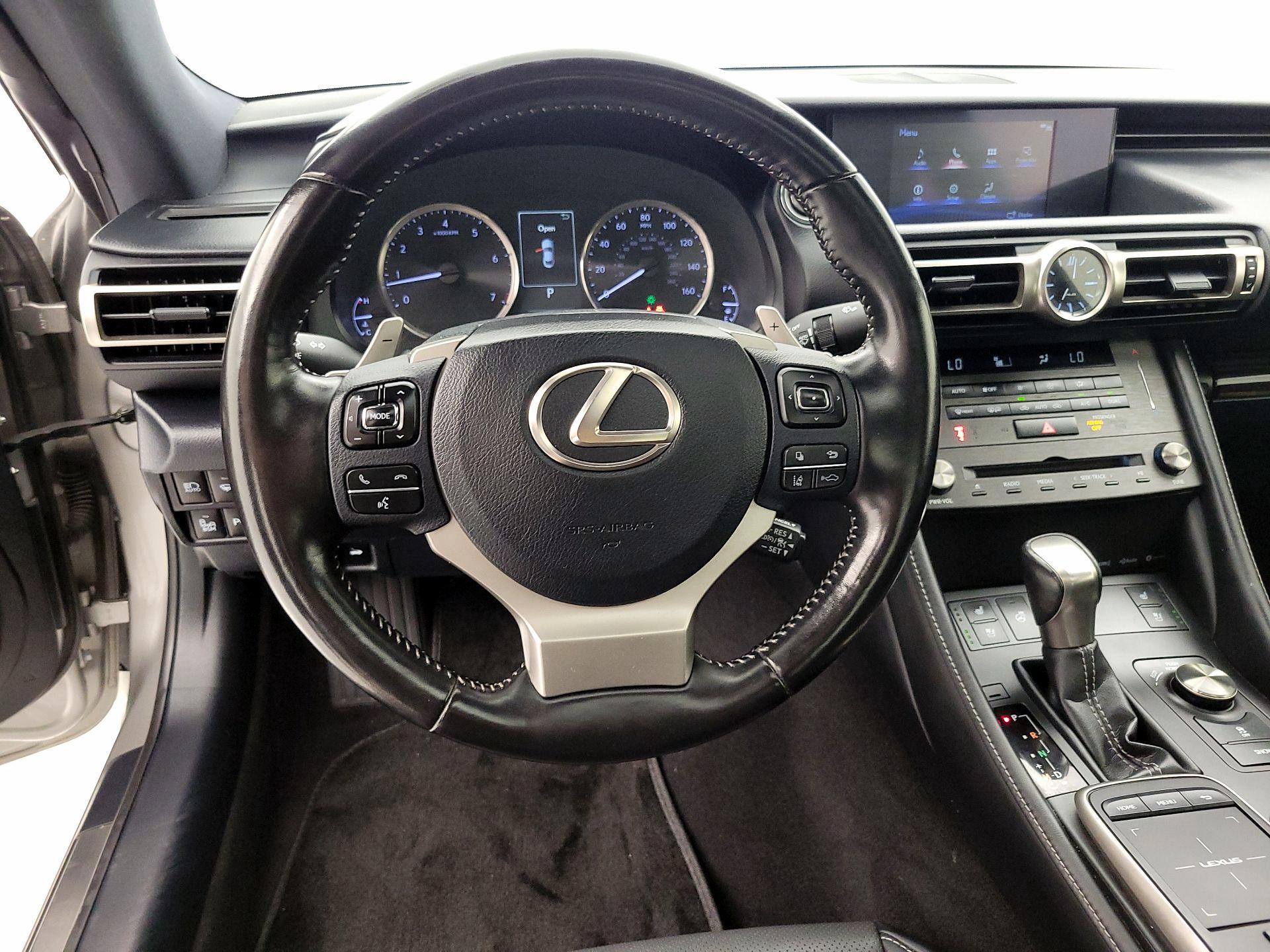 Thumbnail: 2020 Lexus RC - 10