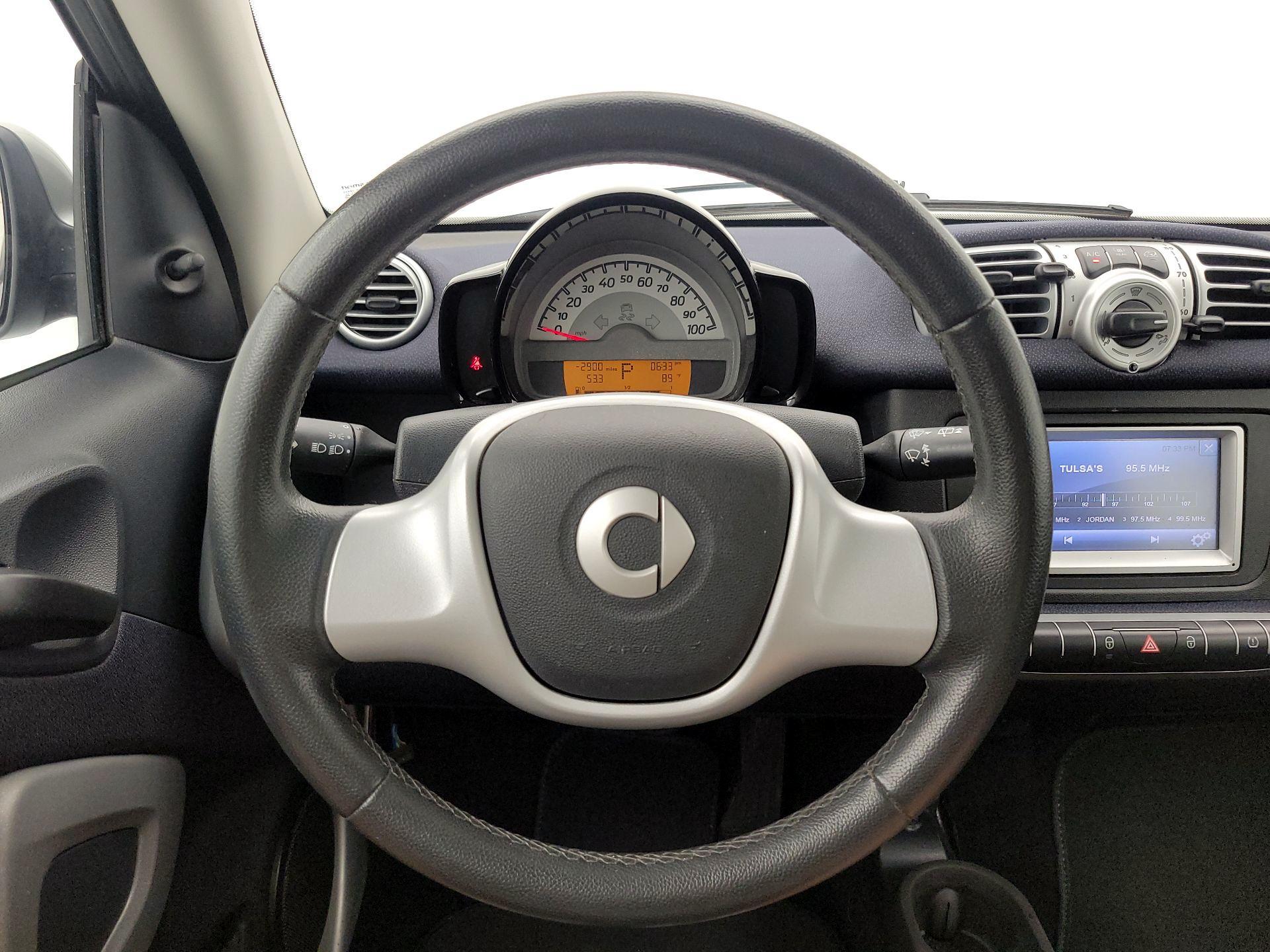 Thumbnail: 2015 smart fortwo - 10