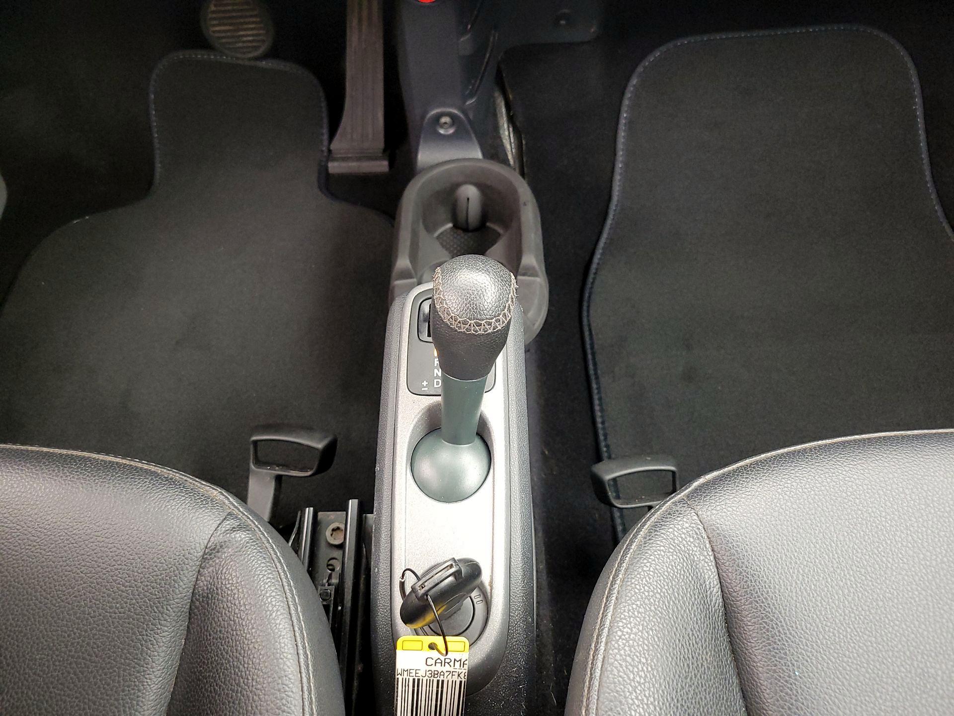 Thumbnail: 2015 smart fortwo - 15