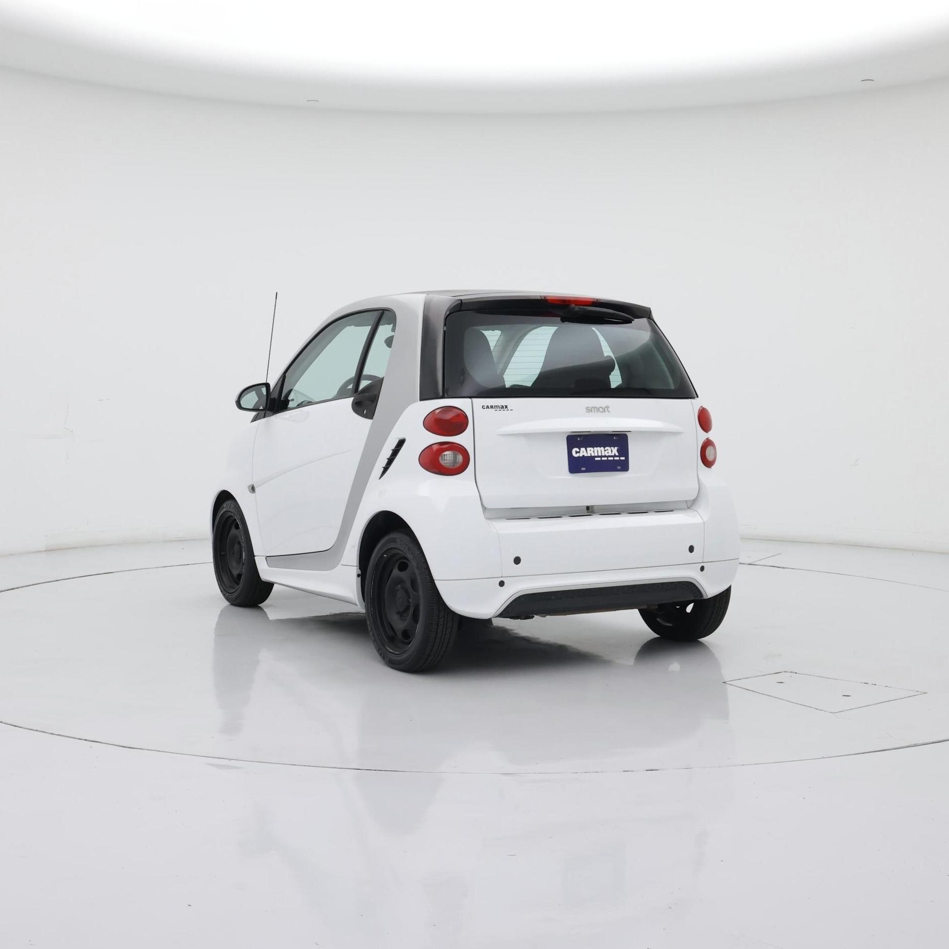Thumbnail: 2015 smart fortwo - 2