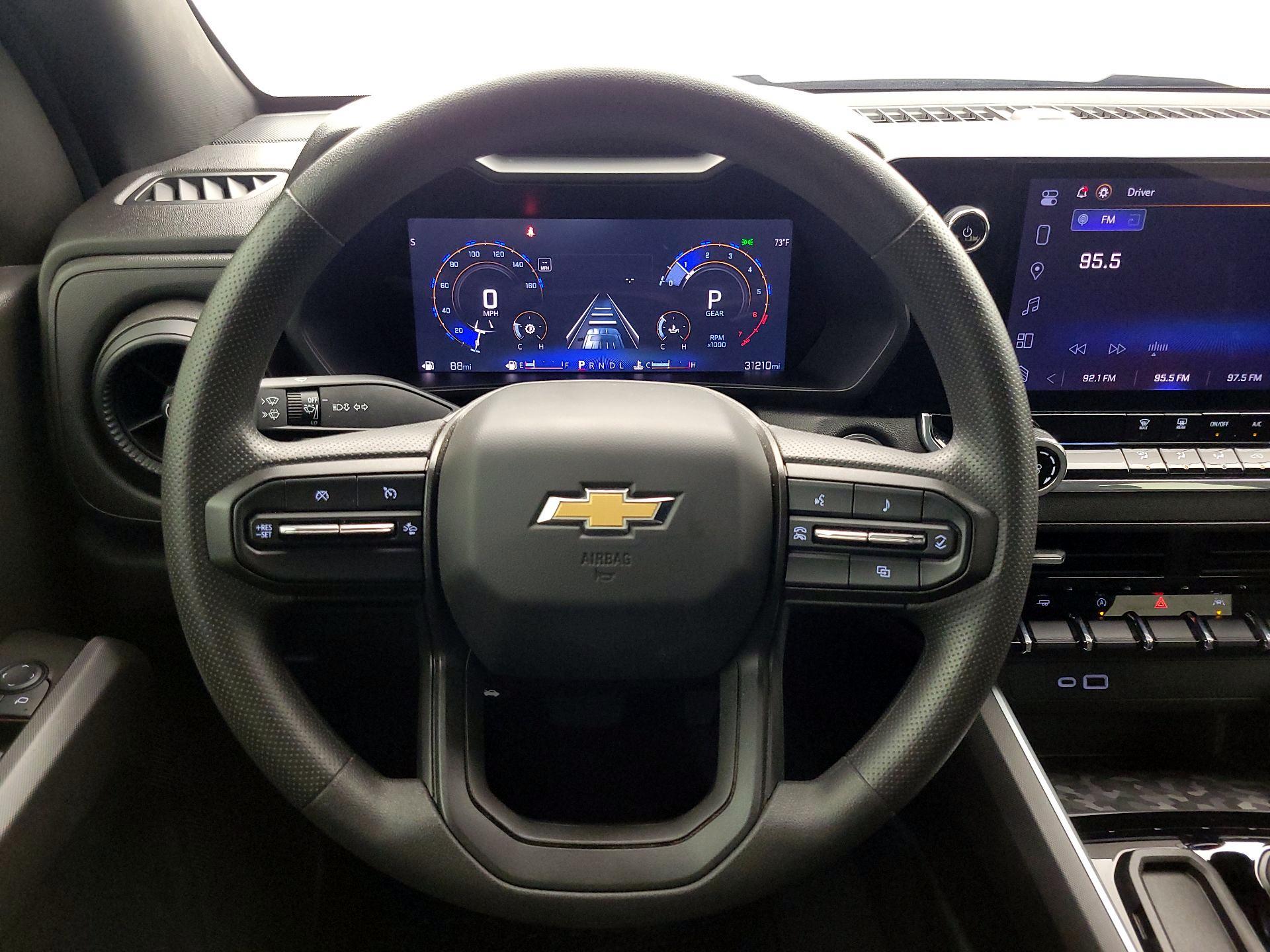Thumbnail: 2024 Chevrolet Colorado - 10
