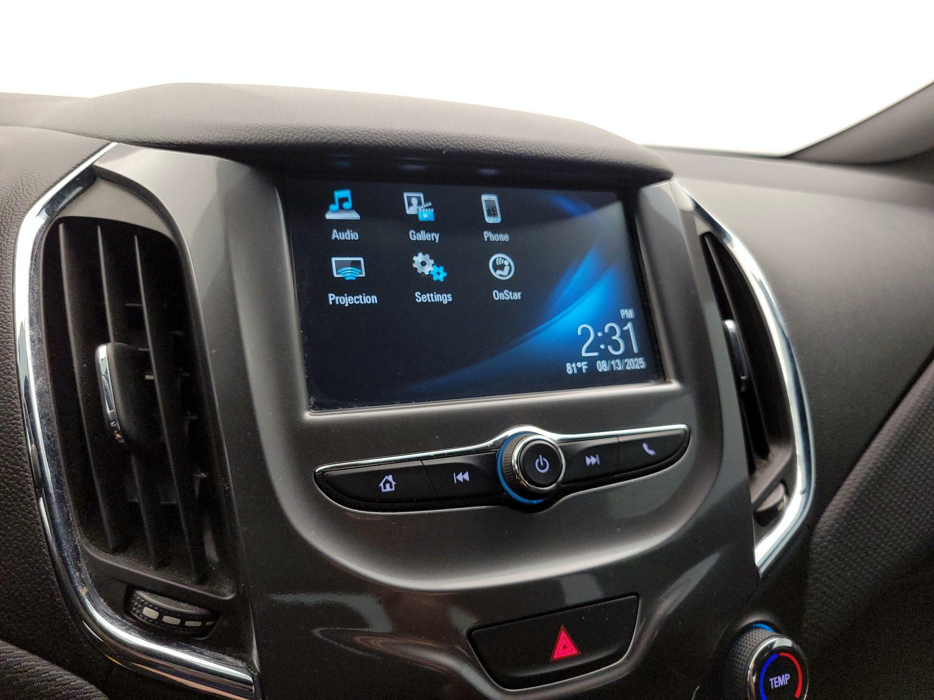 Thumbnail: 2017 Chevrolet Cruze - 15