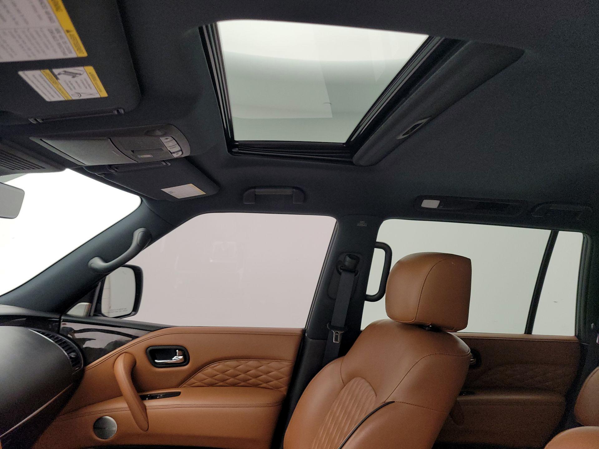 Thumbnail: 2023 INFINITI QX80 - 20