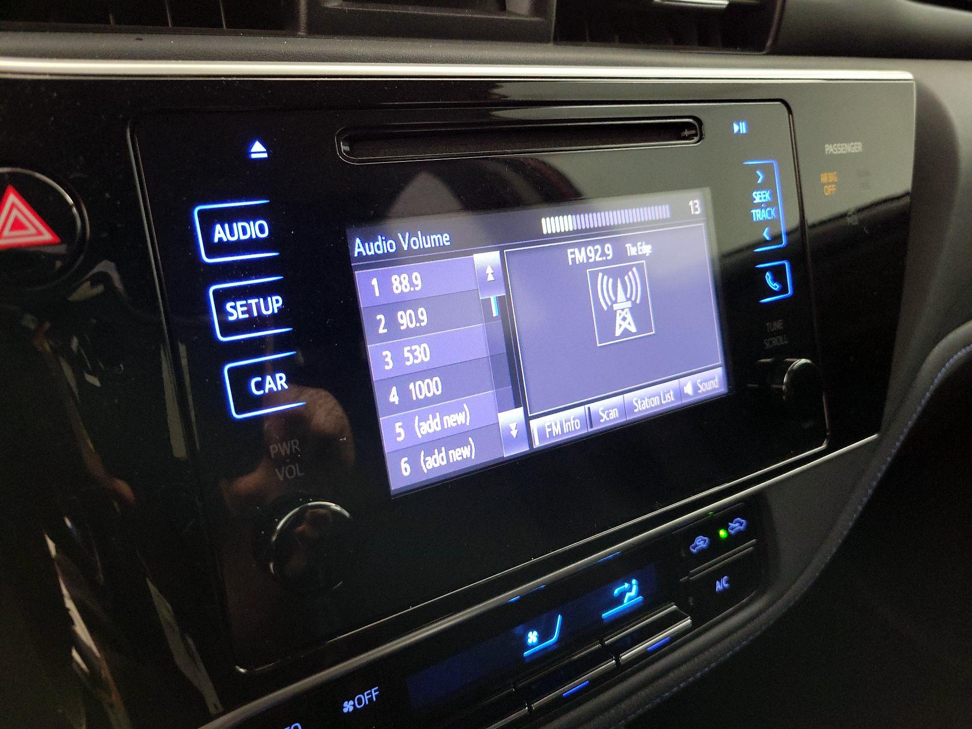 Thumbnail: 2017 Toyota Corolla - 15
