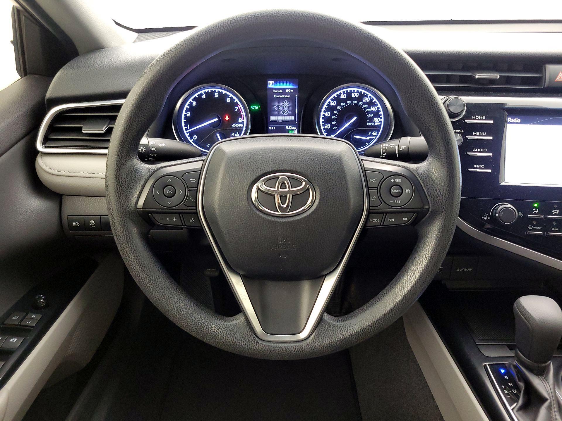 Thumbnail: 2018 Toyota Camry - 10