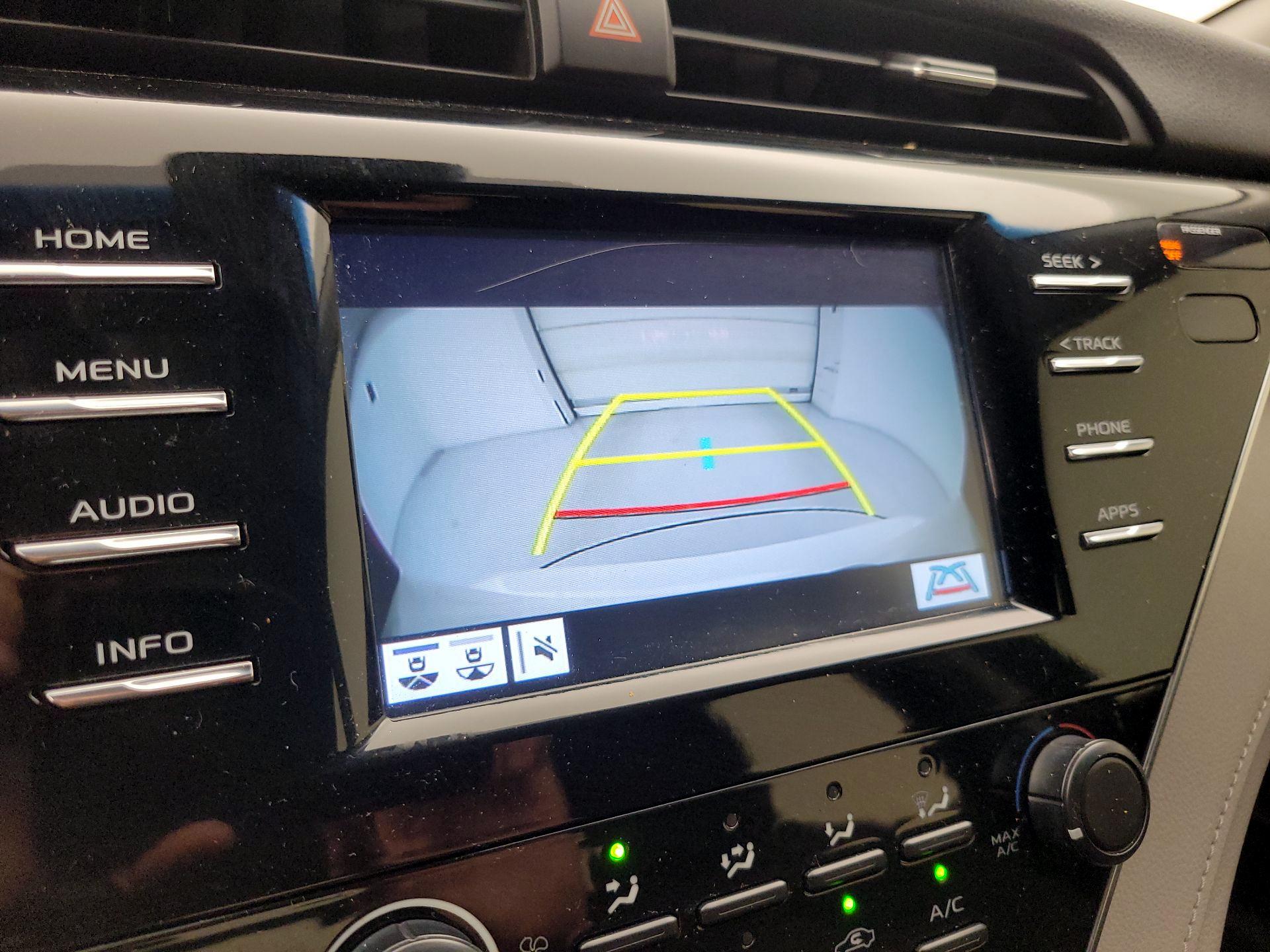 Thumbnail: 2018 Toyota Camry - 14