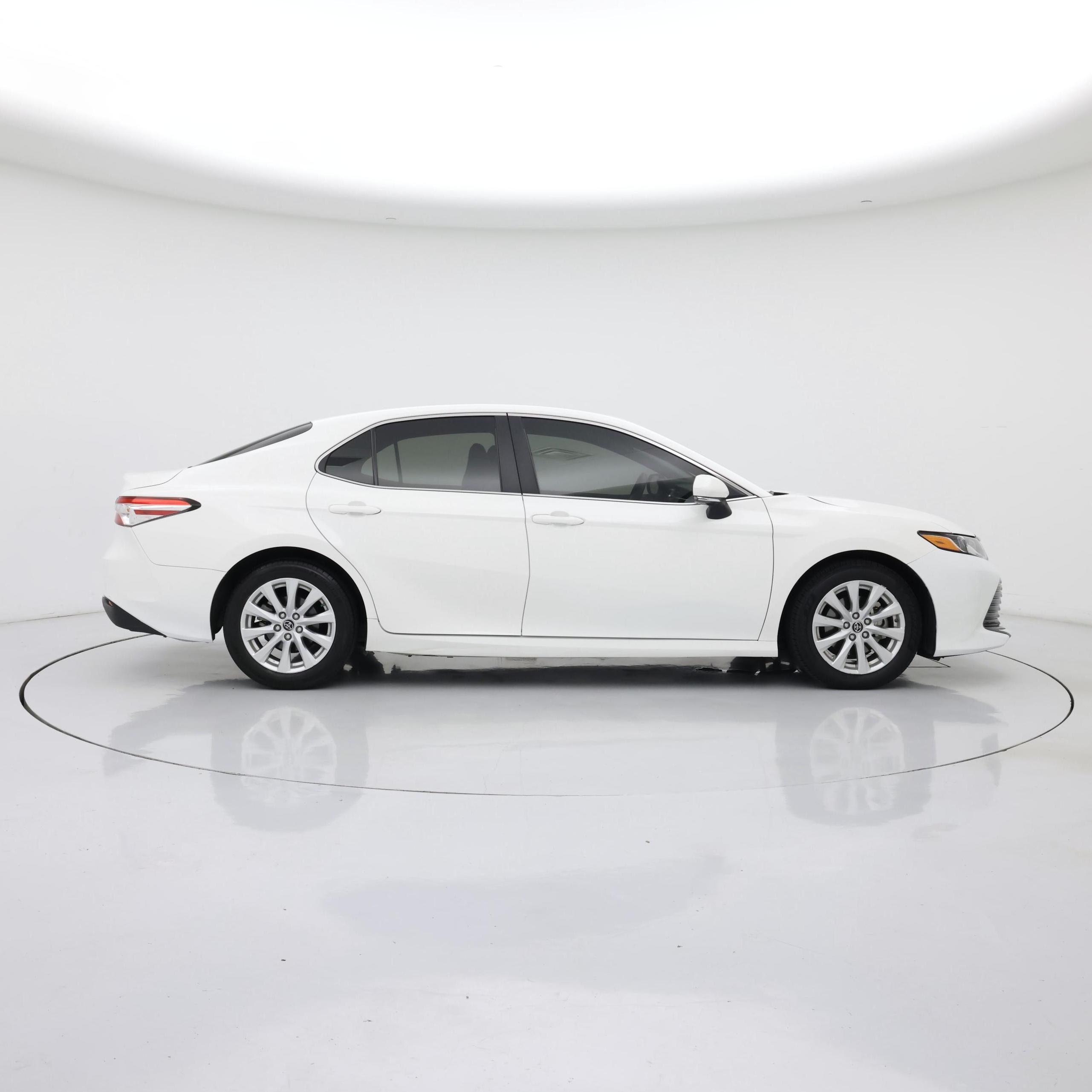 Thumbnail: 2018 Toyota Camry - 7