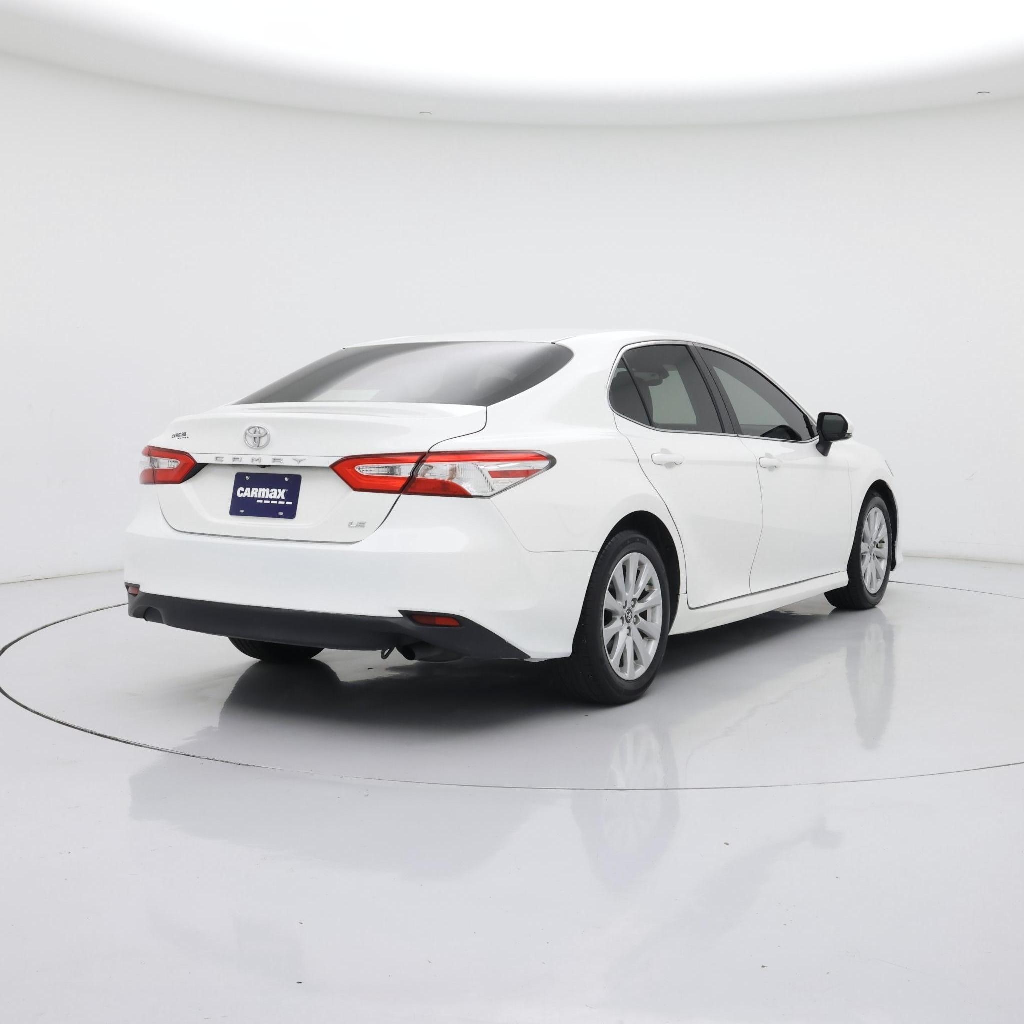 Thumbnail: 2018 Toyota Camry - 8
