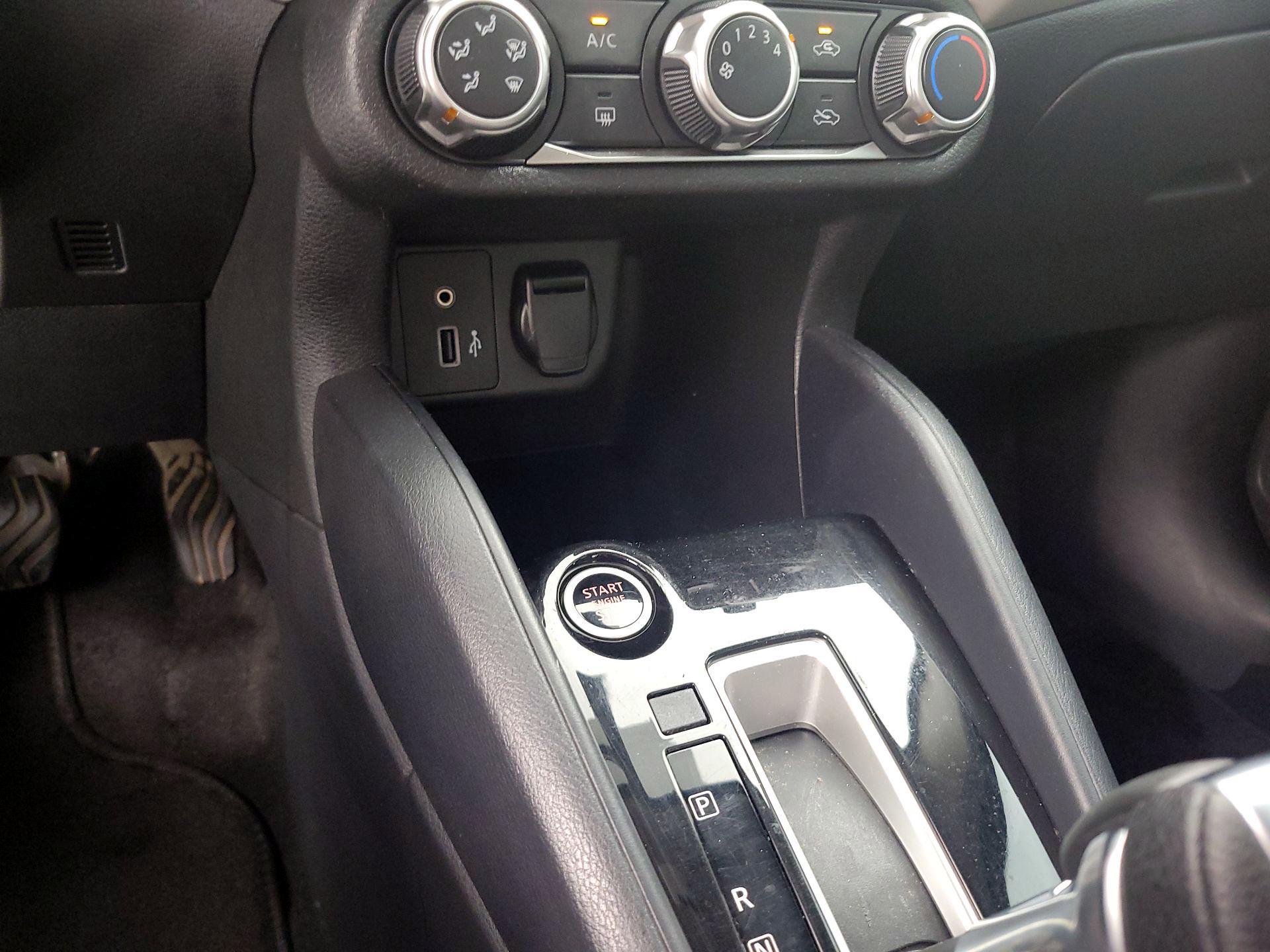 Thumbnail: 2020 Nissan Versa - 17