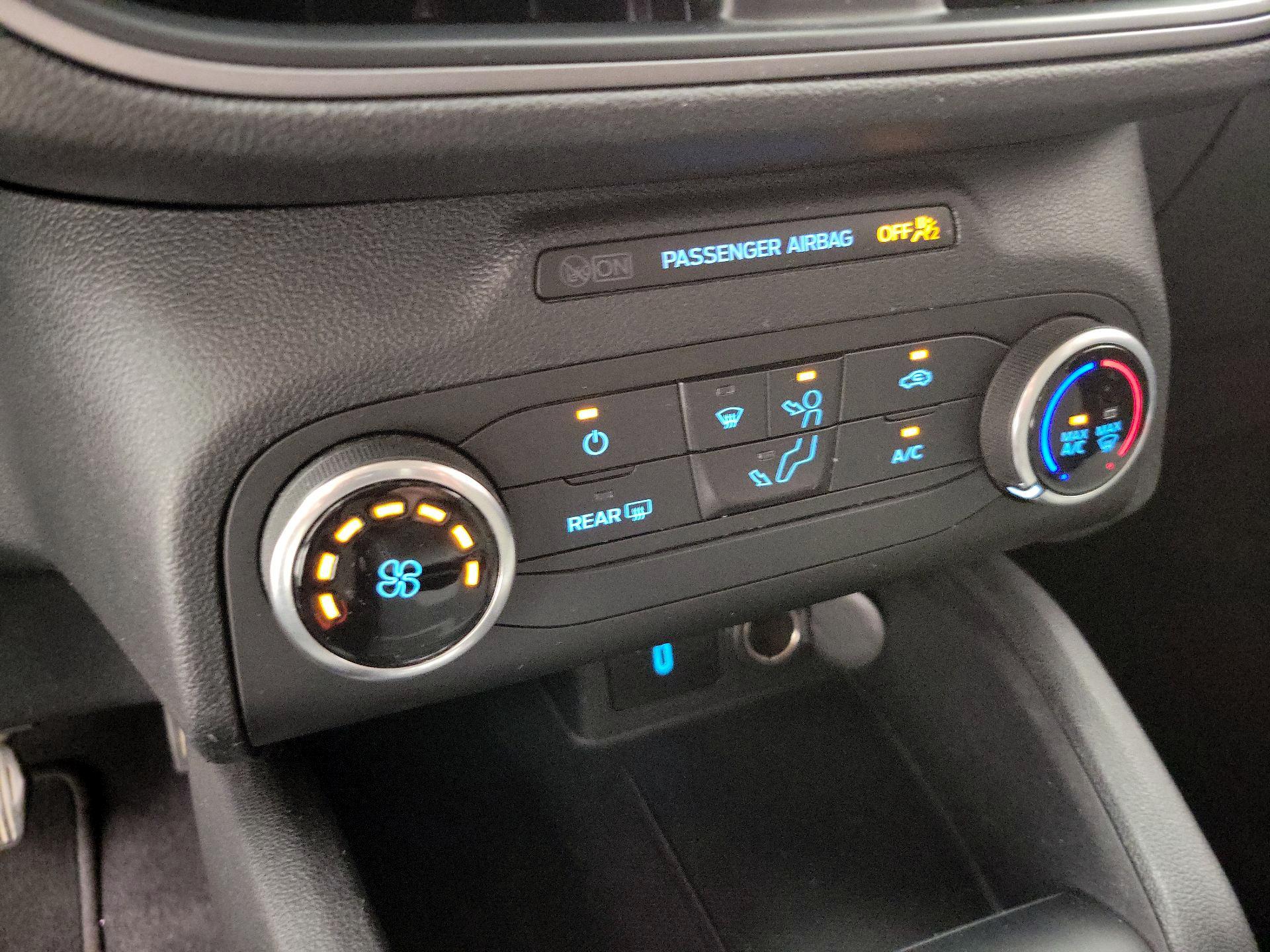 Thumbnail: 2020 Ford Escape - 16